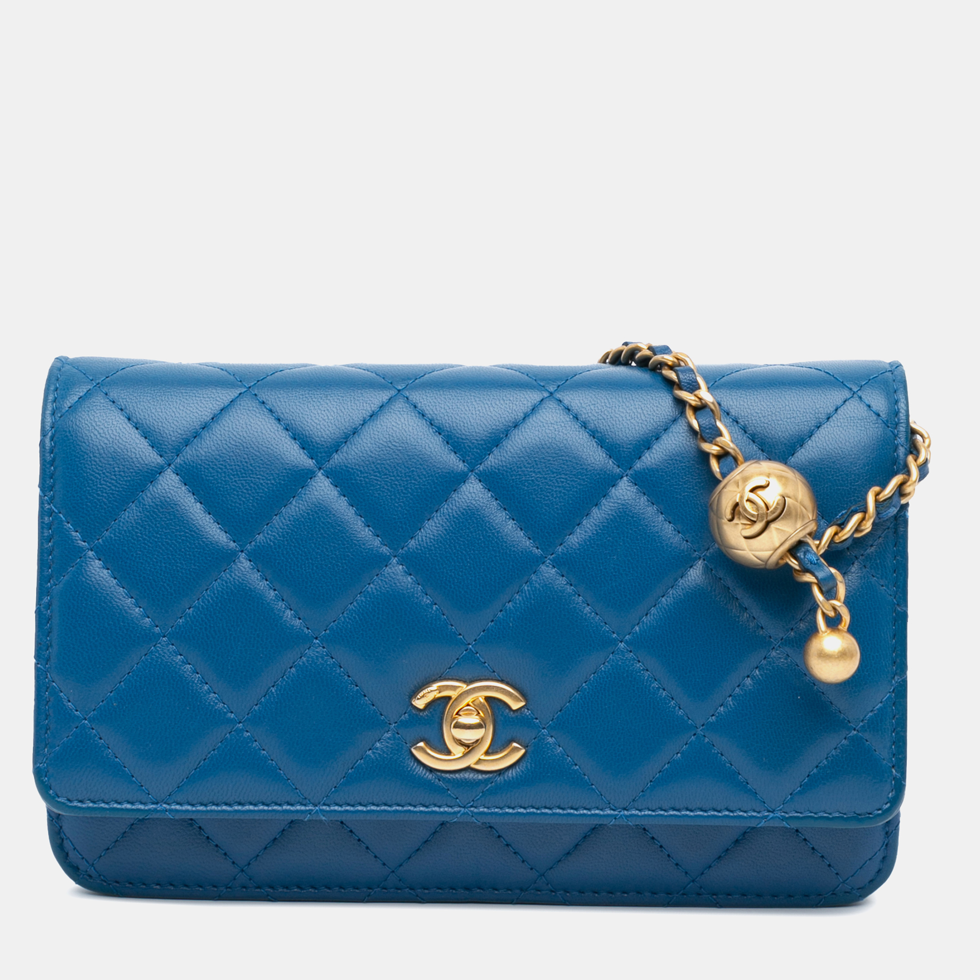 

Chanel Blue Lambskin Pearl Crush Wallet On Chain