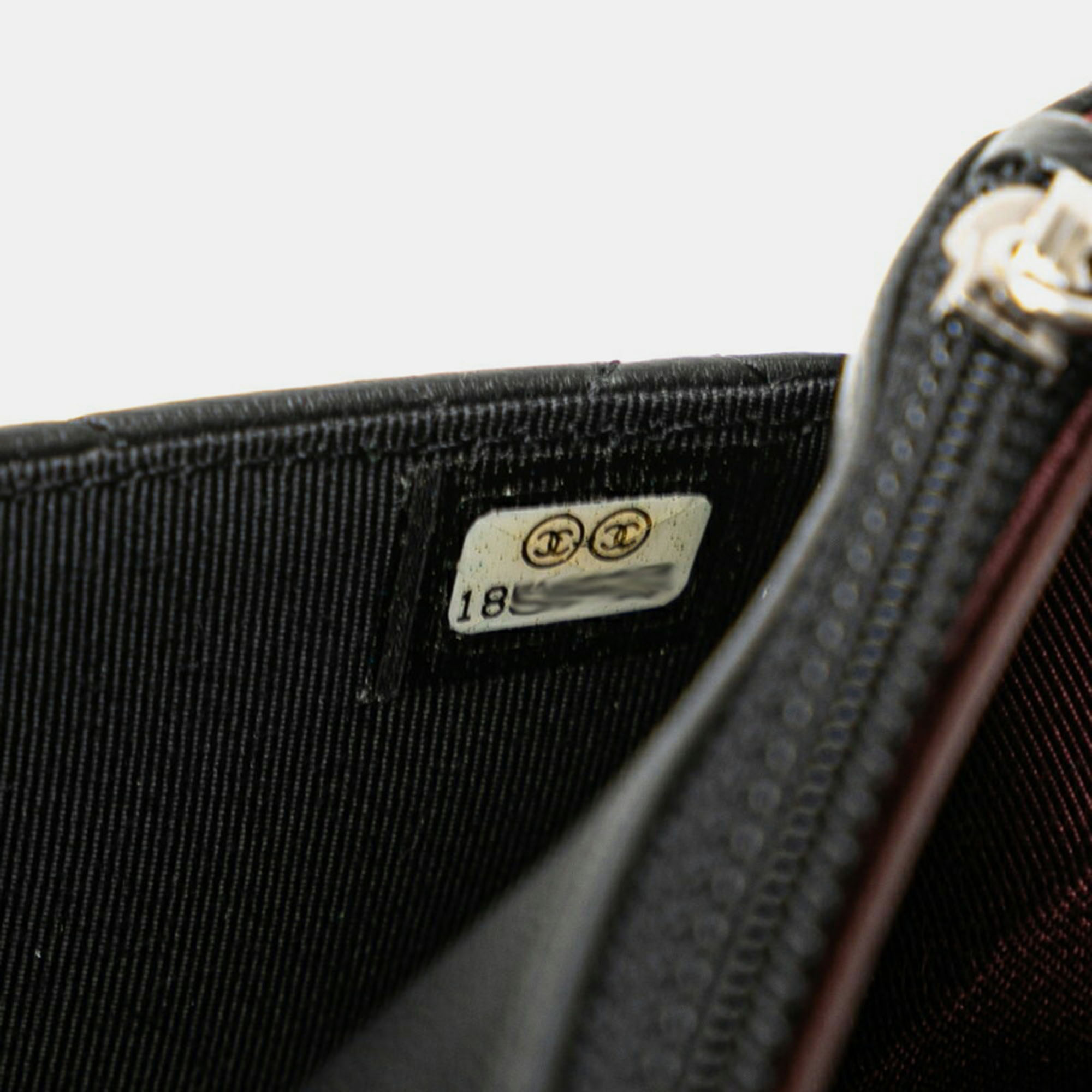 Chanel Black Leather Matelasse Lambskin Chain Shoulder Bag 