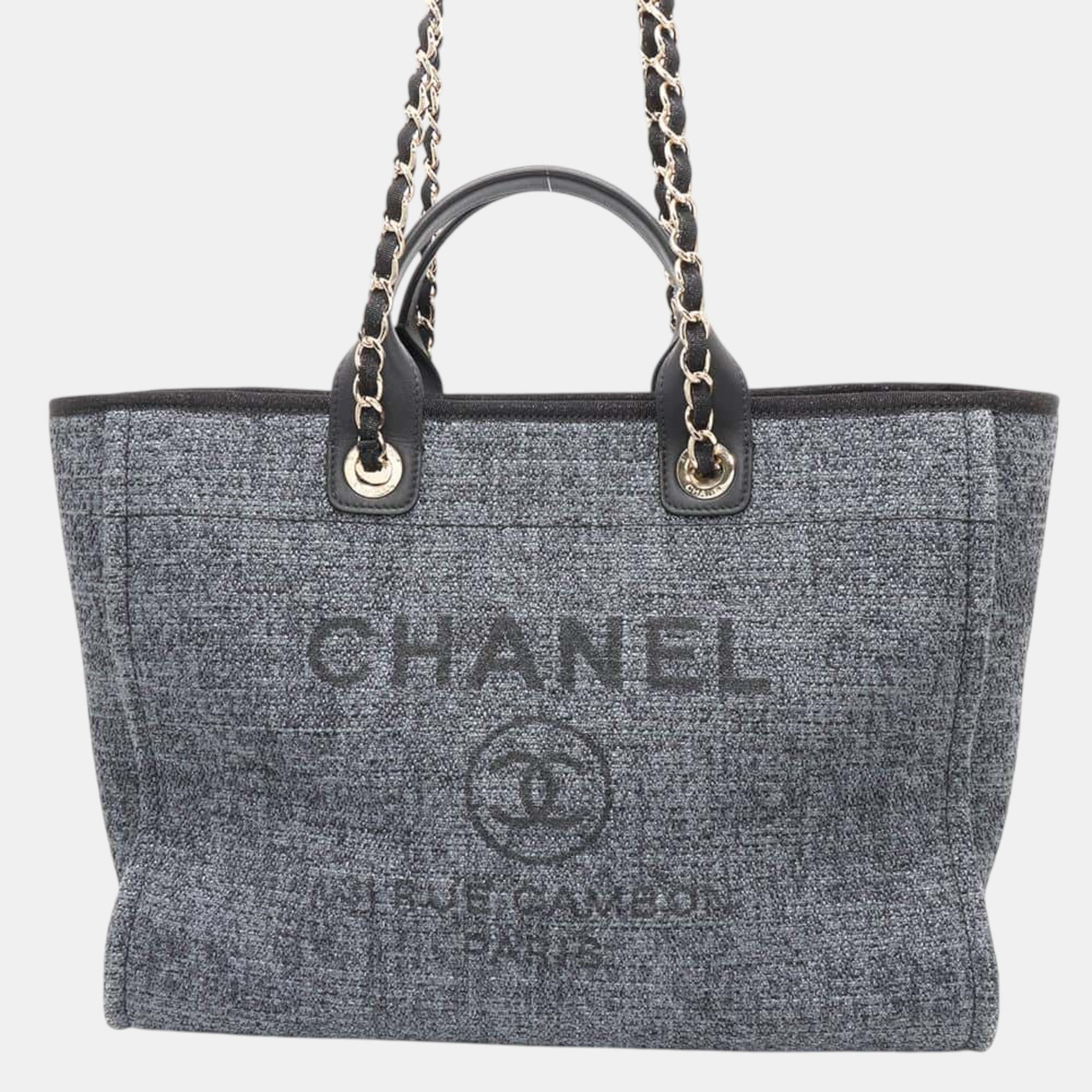 

Chanel Navy/Black Straw/Leather Deauville Gm Shoulder Bag