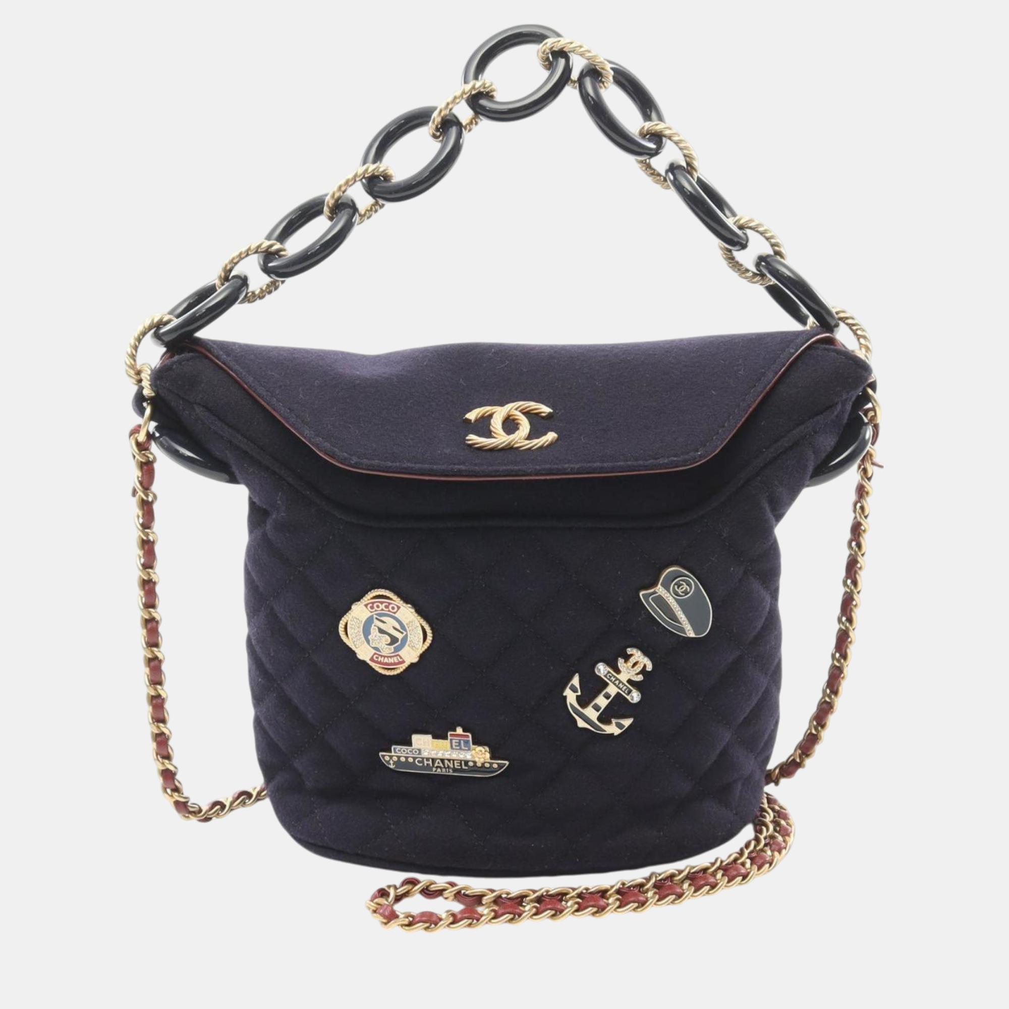 

Chanel Paris Hamburg Shoulder Bag ol Lambskin (Sheepskin) Navy Multicolor, Black