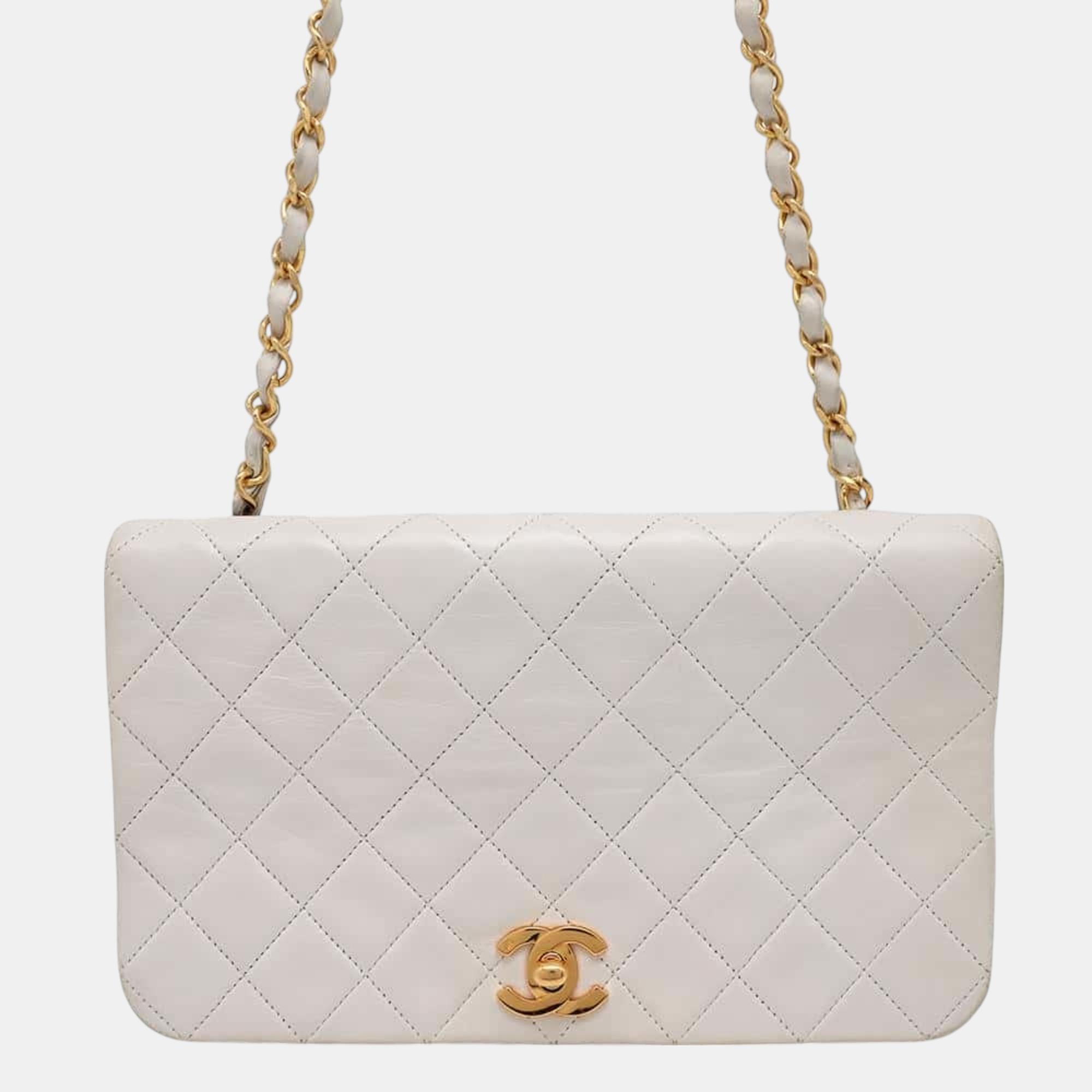 

Chanel Chain Shoulder Bag Matelasse Coco Mark Lambskin White