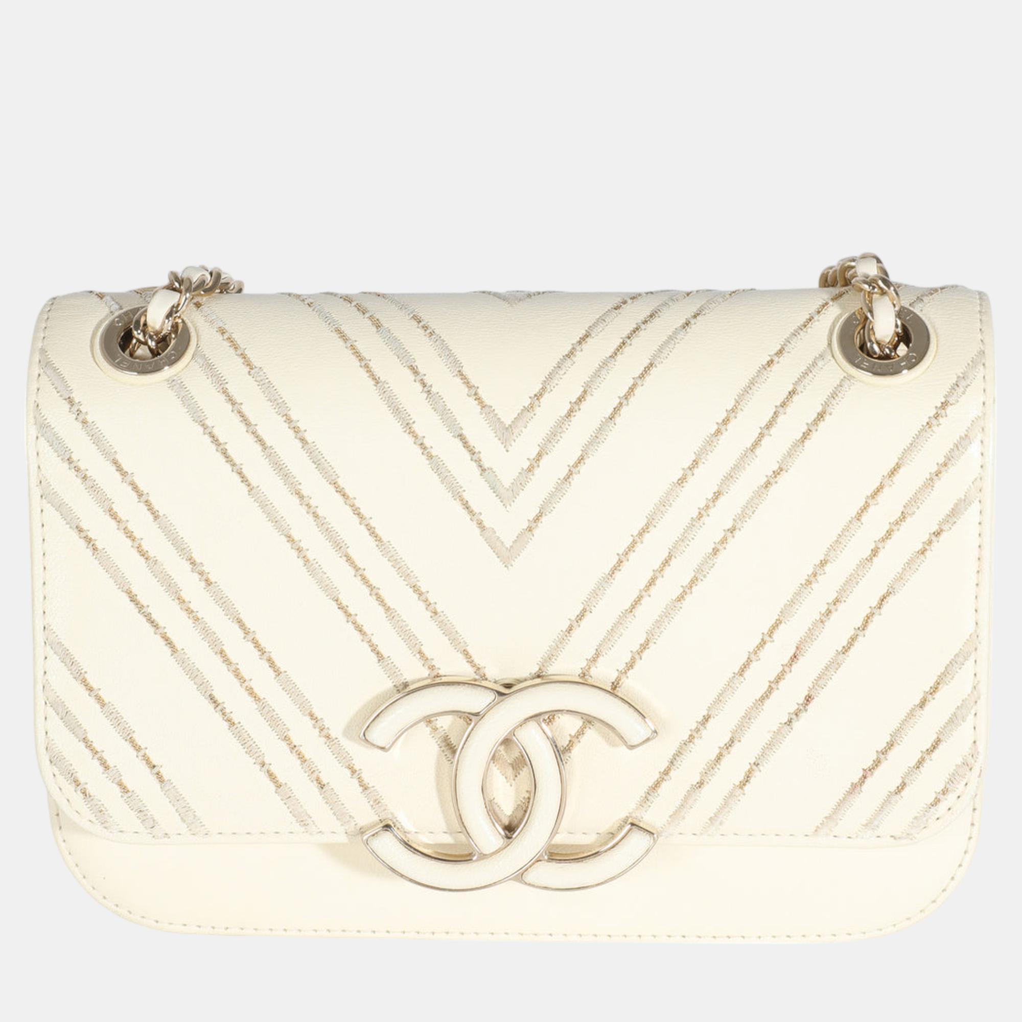 

Chanel White Sheepskin Chevron Small Subtle Flap Bag