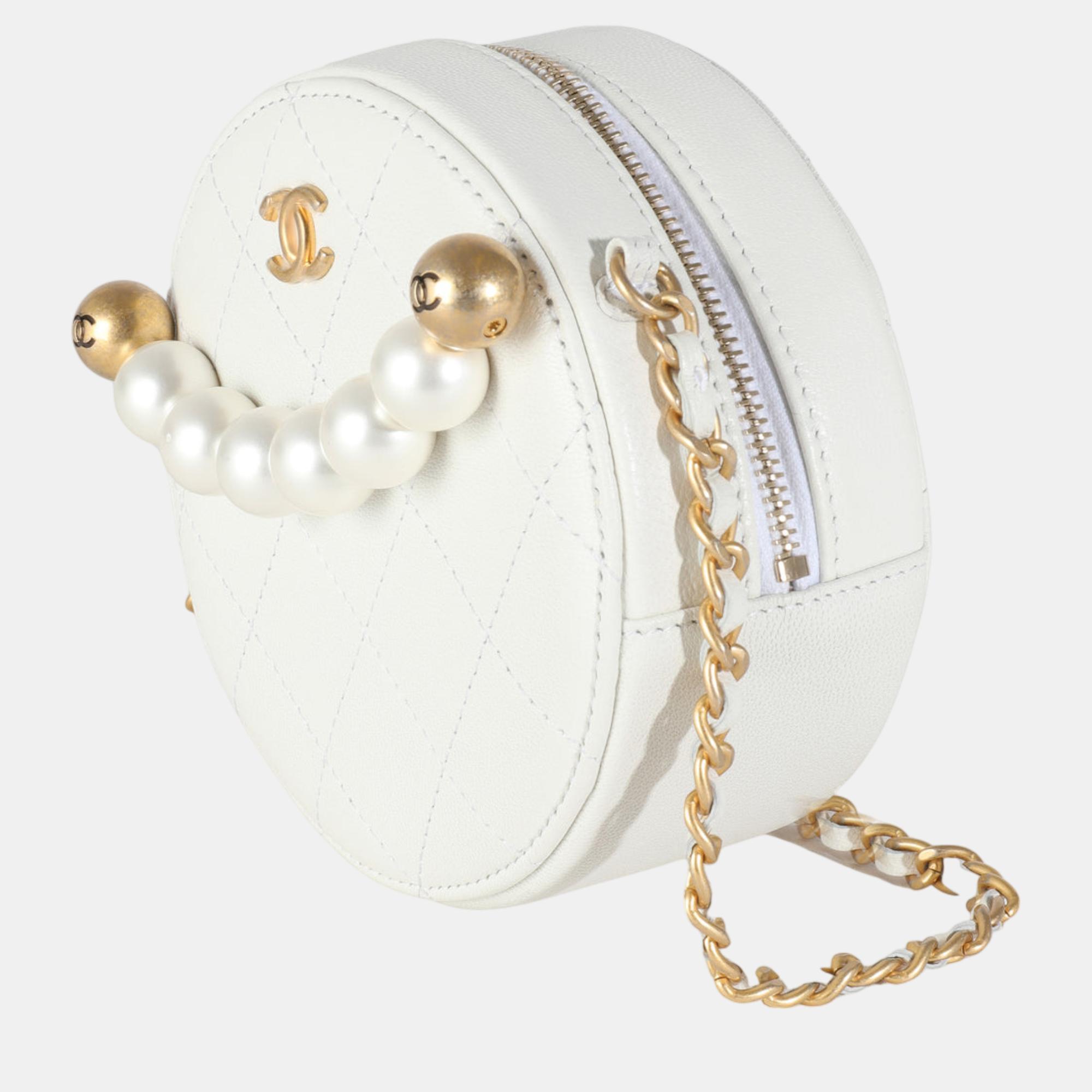 Chanel White Quilted Lambskin Pearl Round Clutch With Chain 