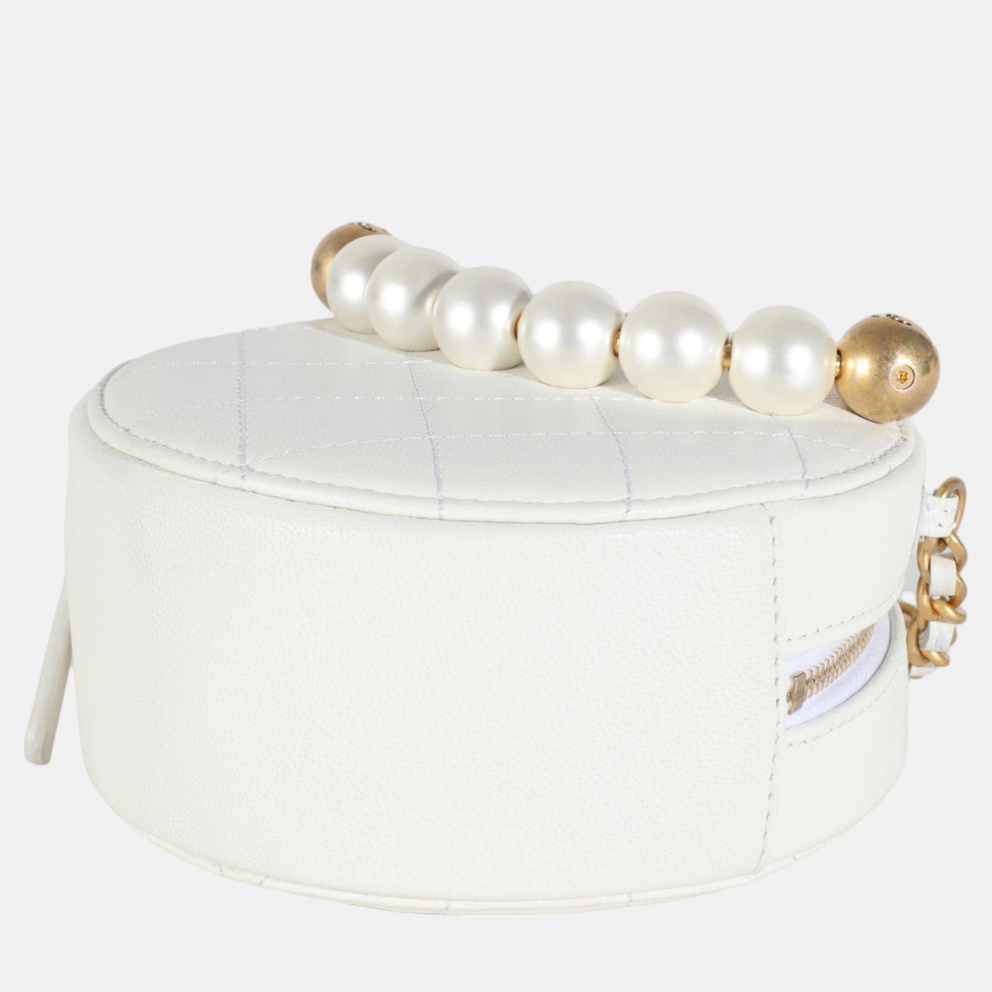 Chanel White Quilted Lambskin Pearl Round Clutch With Chain 