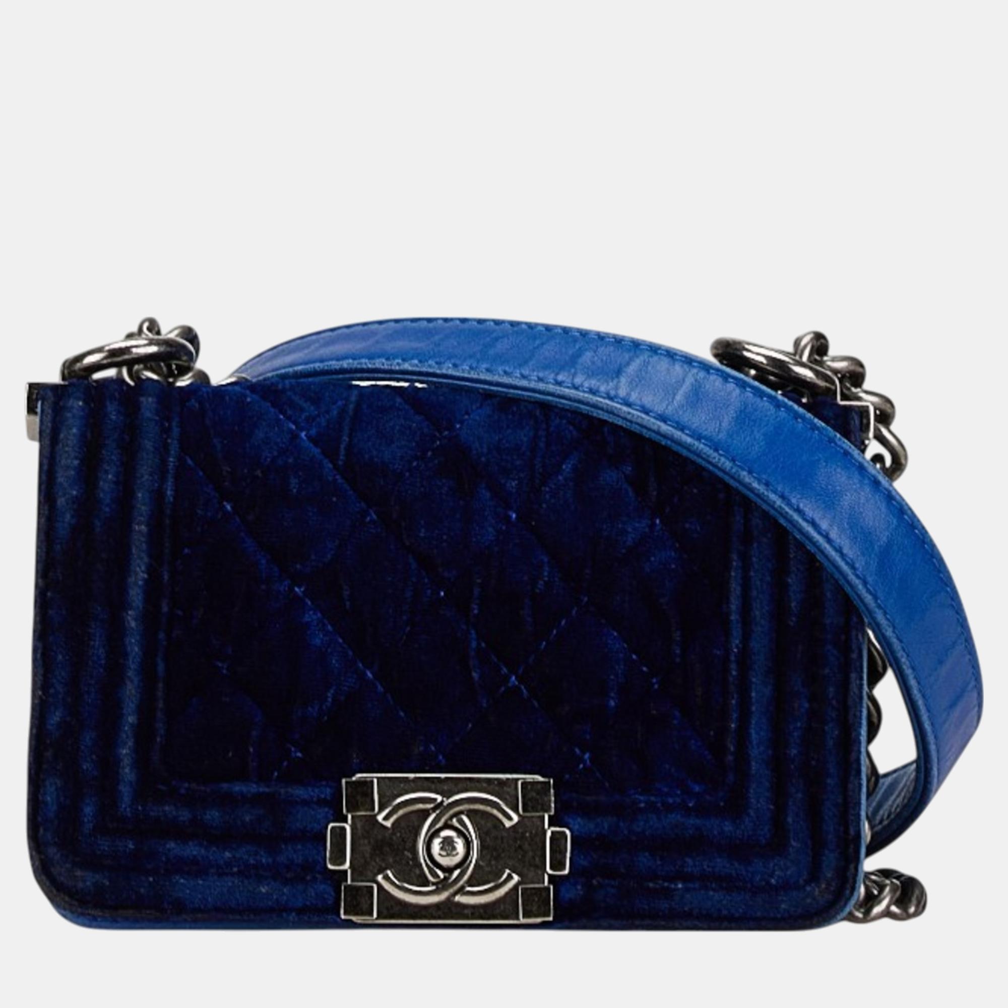 

Chanel Blue Velour Leather Boy Matelasse Chain Shoulder Bag