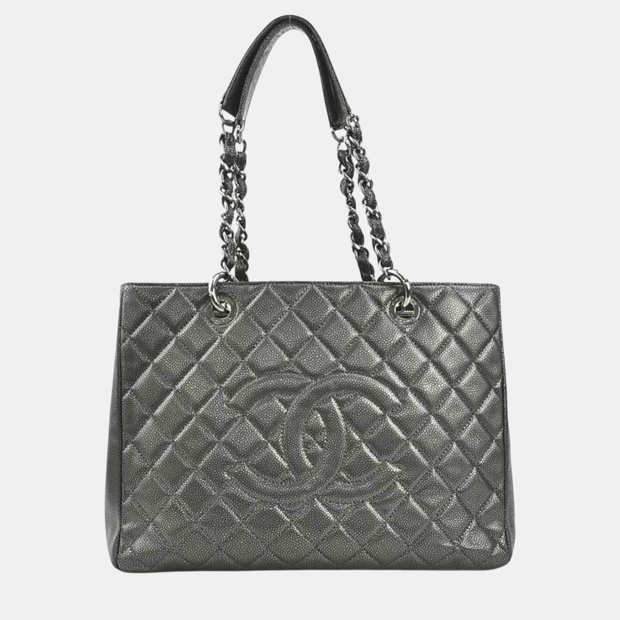 

Chanel Shoulder Bag Gst Caviar Skin Leather Metallic Gray Silver, Grey