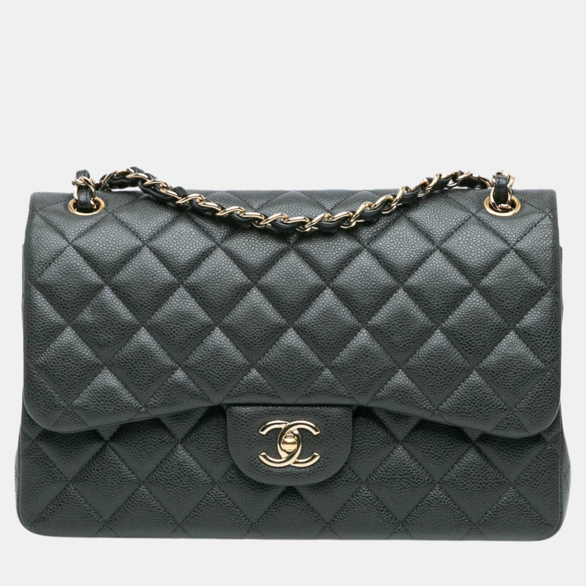 

Chanel Black Jumbo Classic Caviar Double Flap