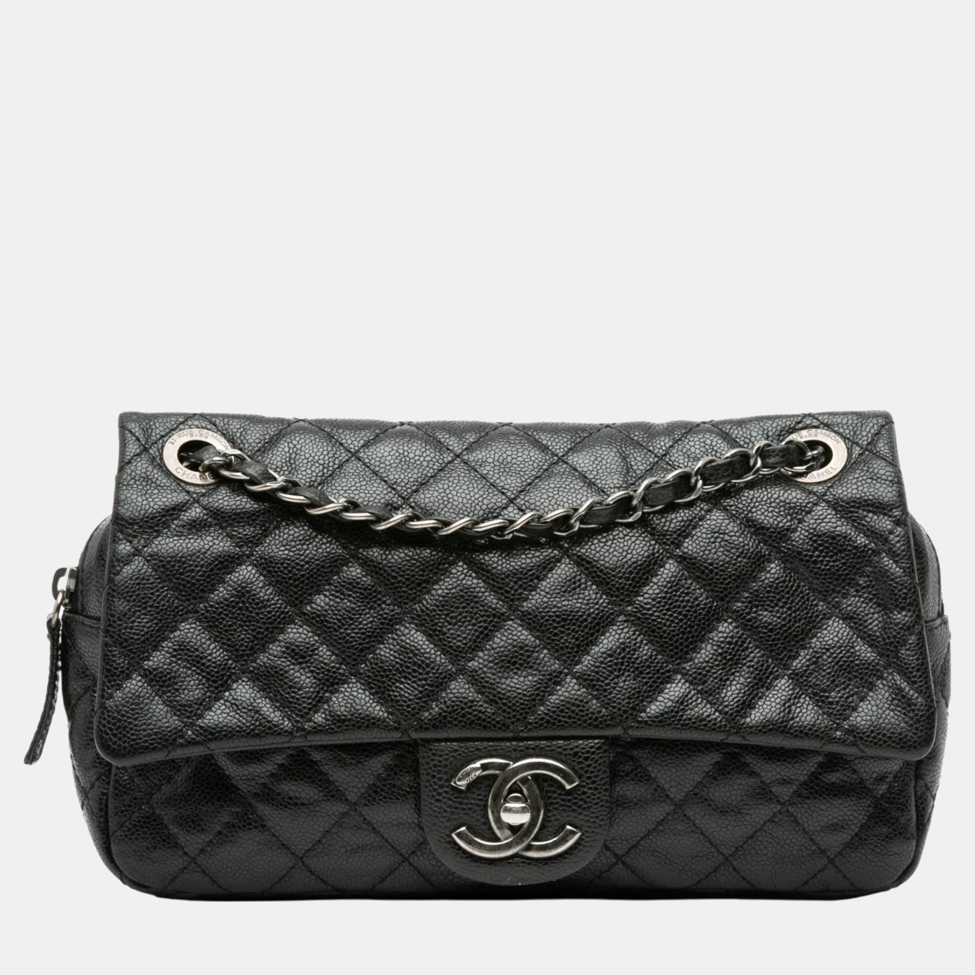 

Chanel Black Medium Quilted Caviar Easy Flap