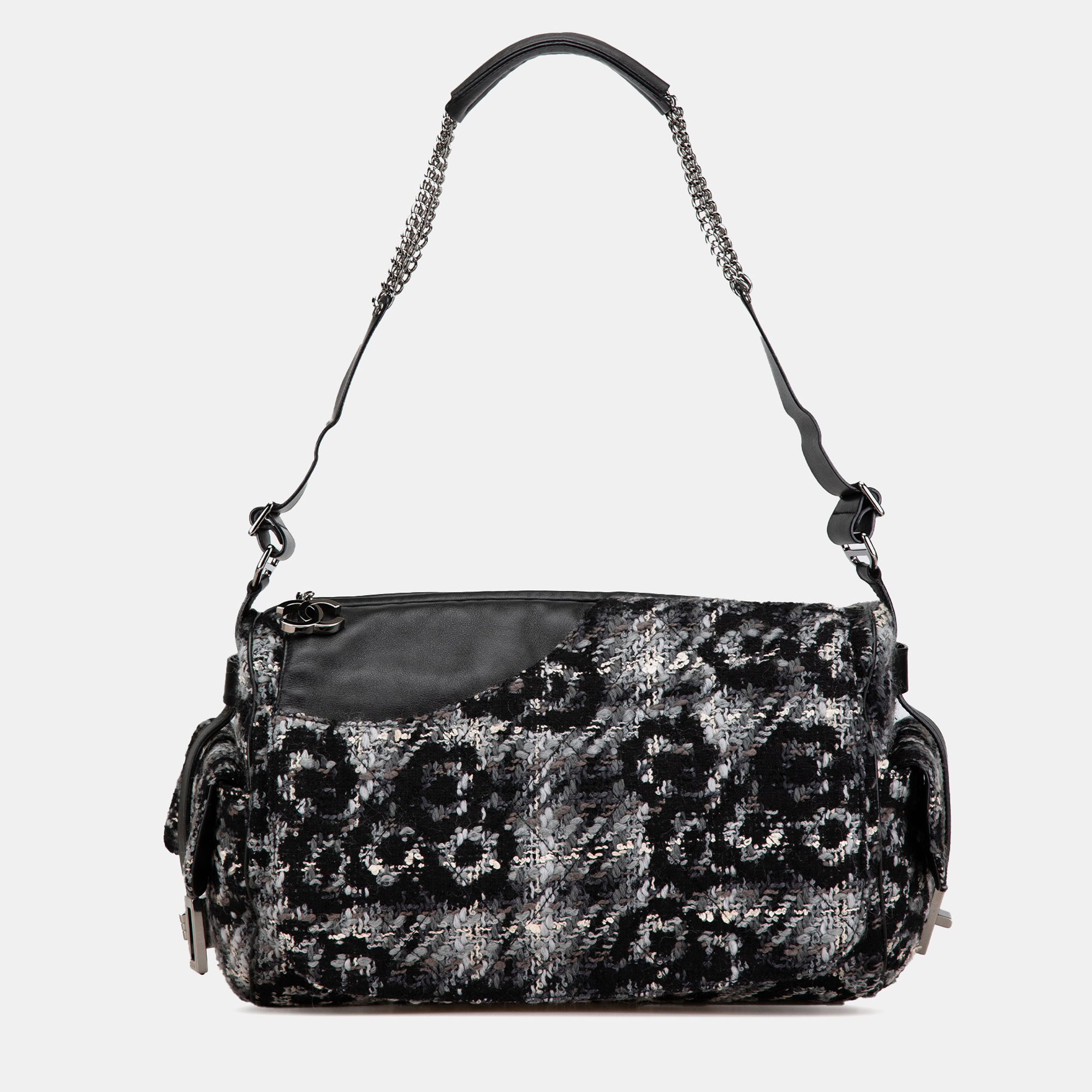 

Chanel Tweed Camellia Shoulder Bag, Black