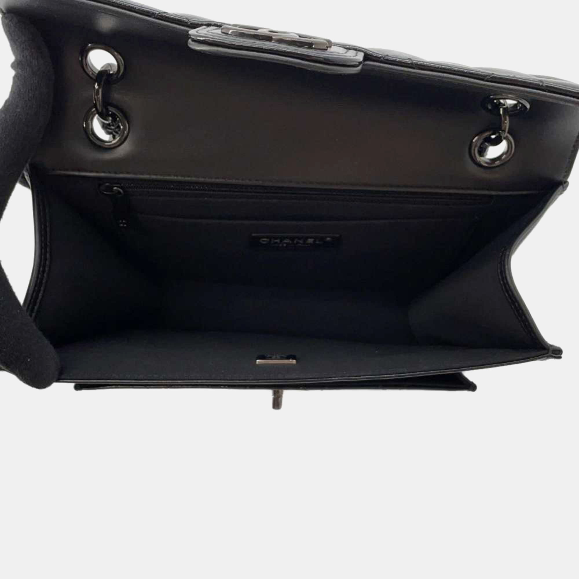 Chanel Black Shiny Calf Leather Chain Shoulder Bag 