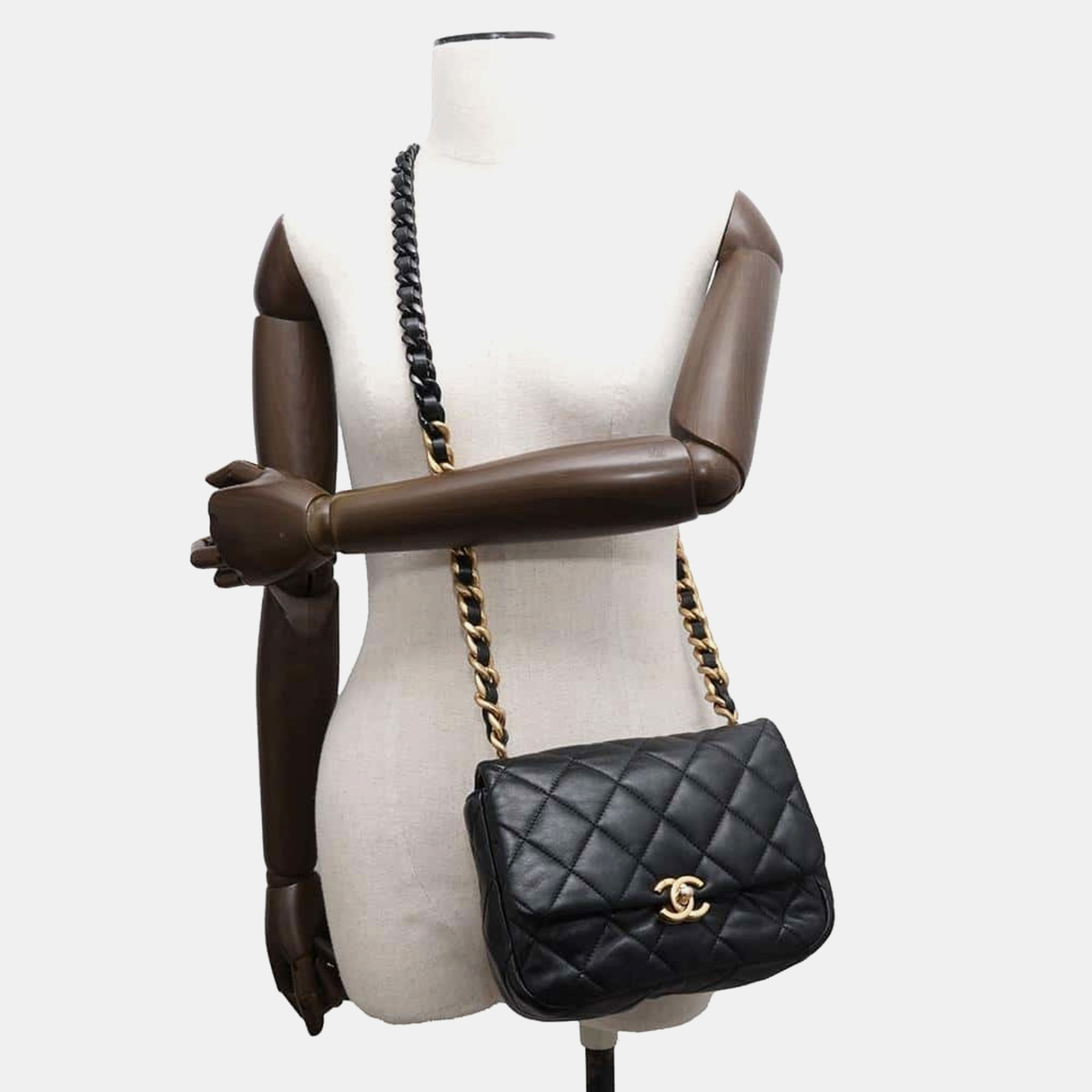 Chanel Black Lambskin Leather Chain Shoulder Bag 