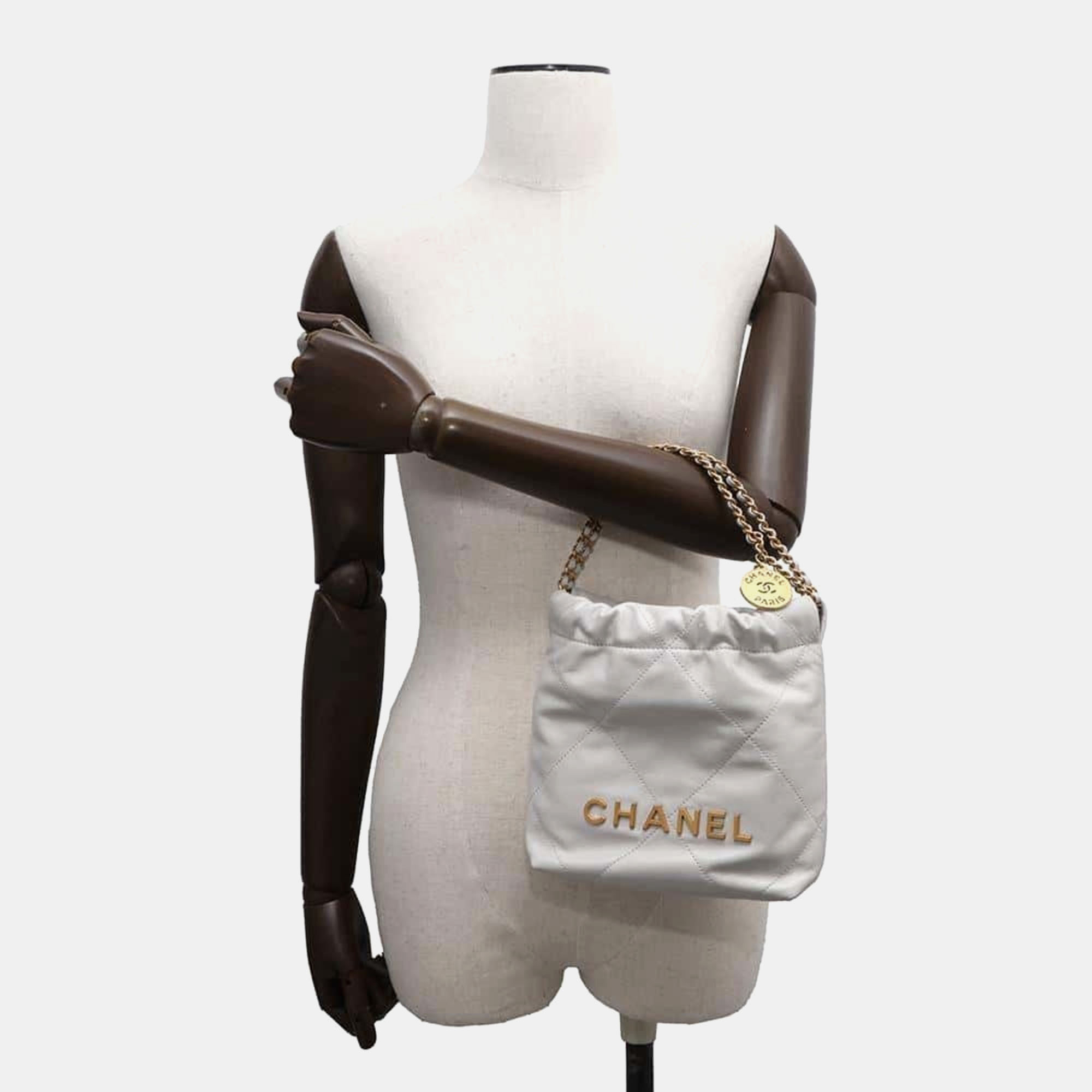 Chanel Grey Shiny Calf Leather 22 Handbag 