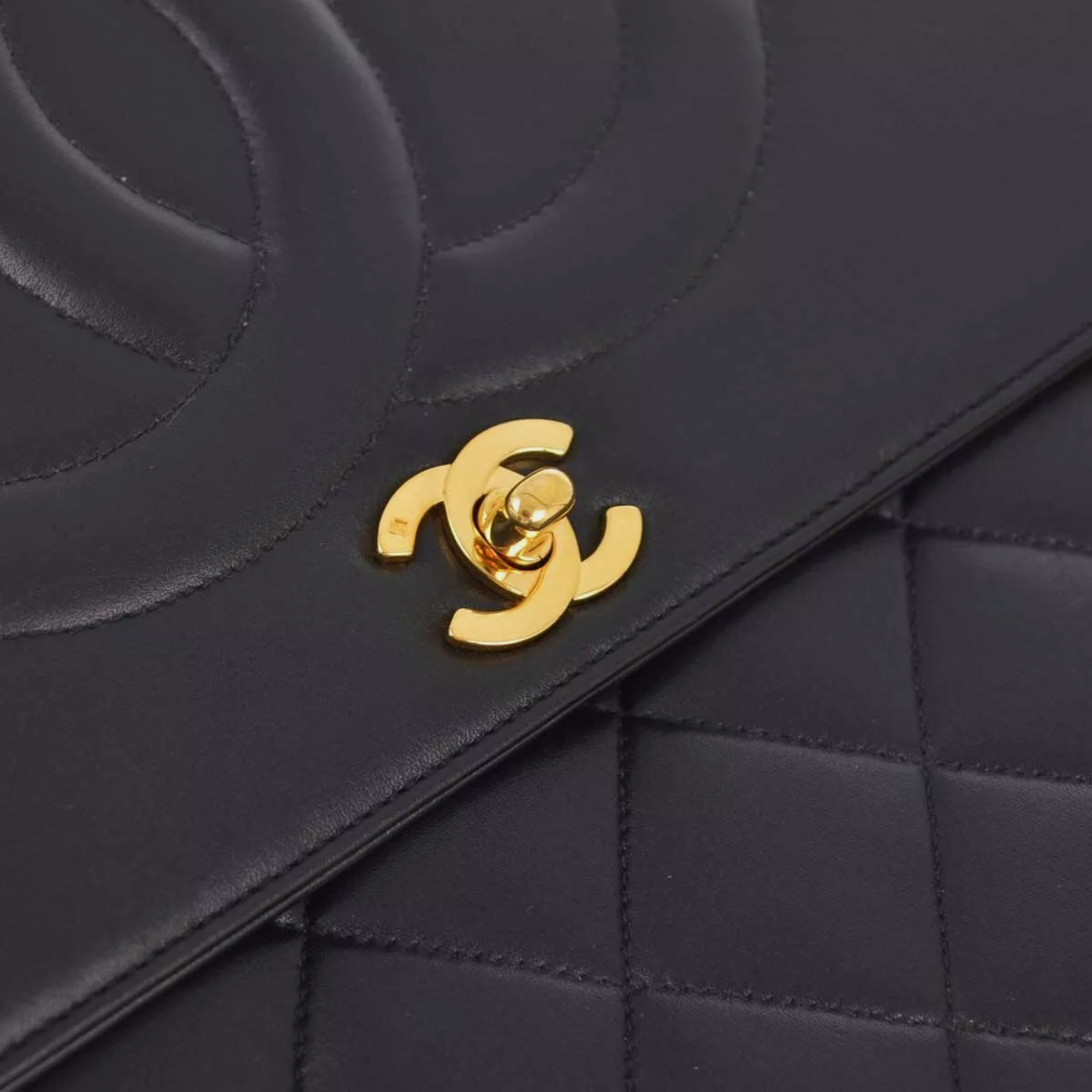 Chanel Black Lambskin Leather Maxi Classic Flap Jumbo Chain Shoulder Bag 