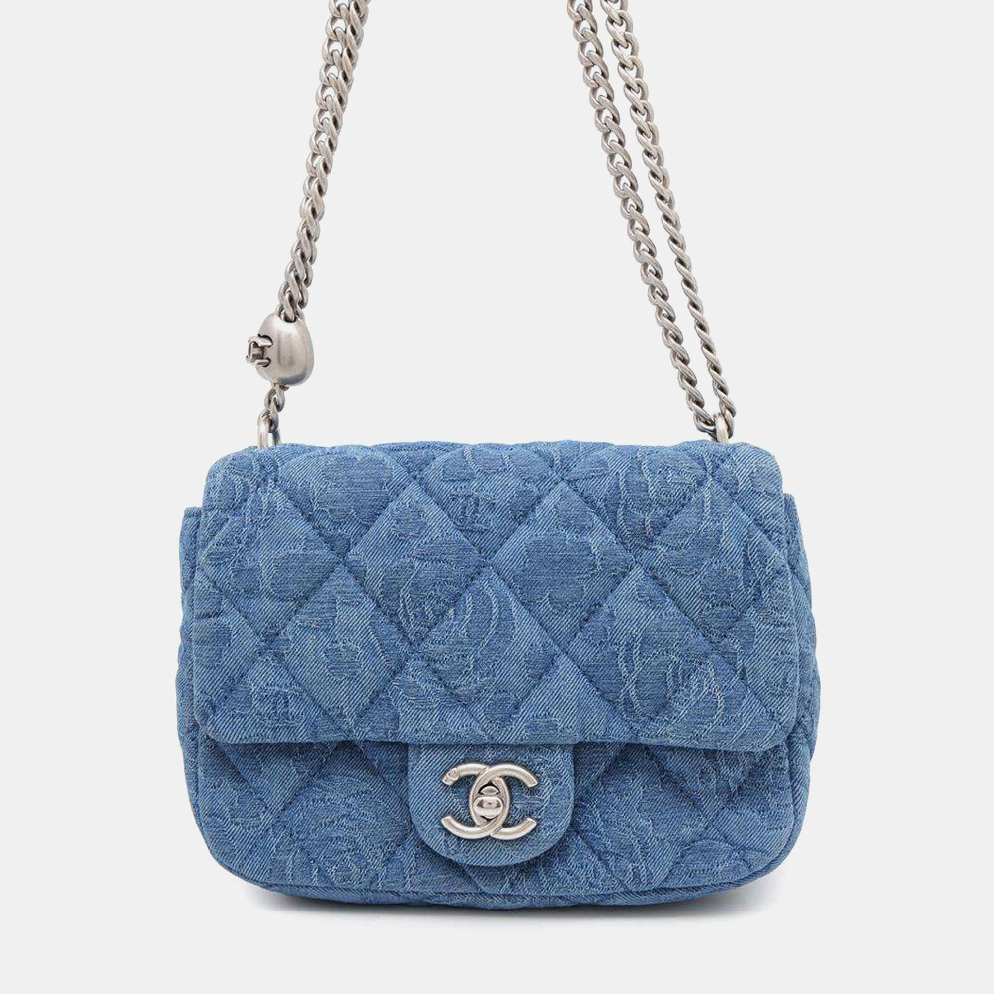 

Chanel Blue Denim Camellia Chain Shoulder Bag