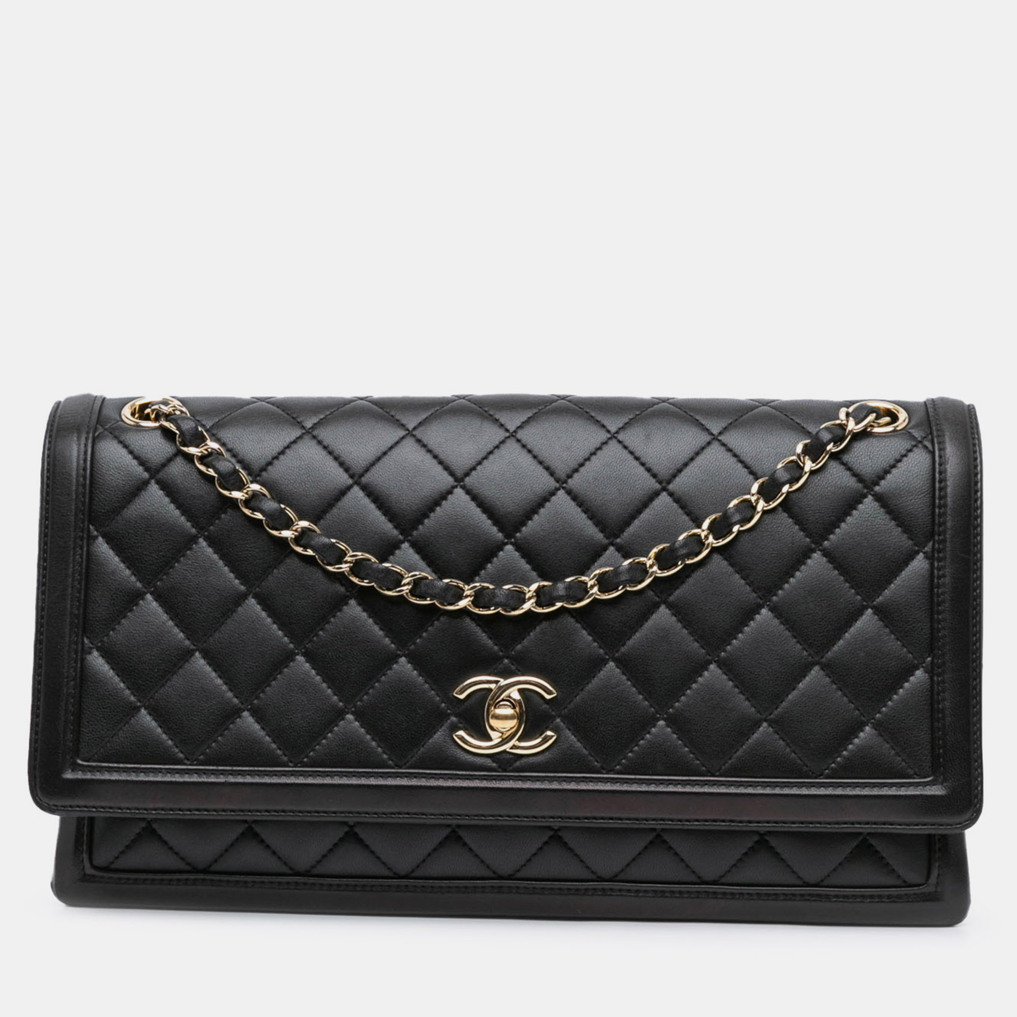 

Chanel Black Jumbo Quilted Lambskin 3 Compartment Flap