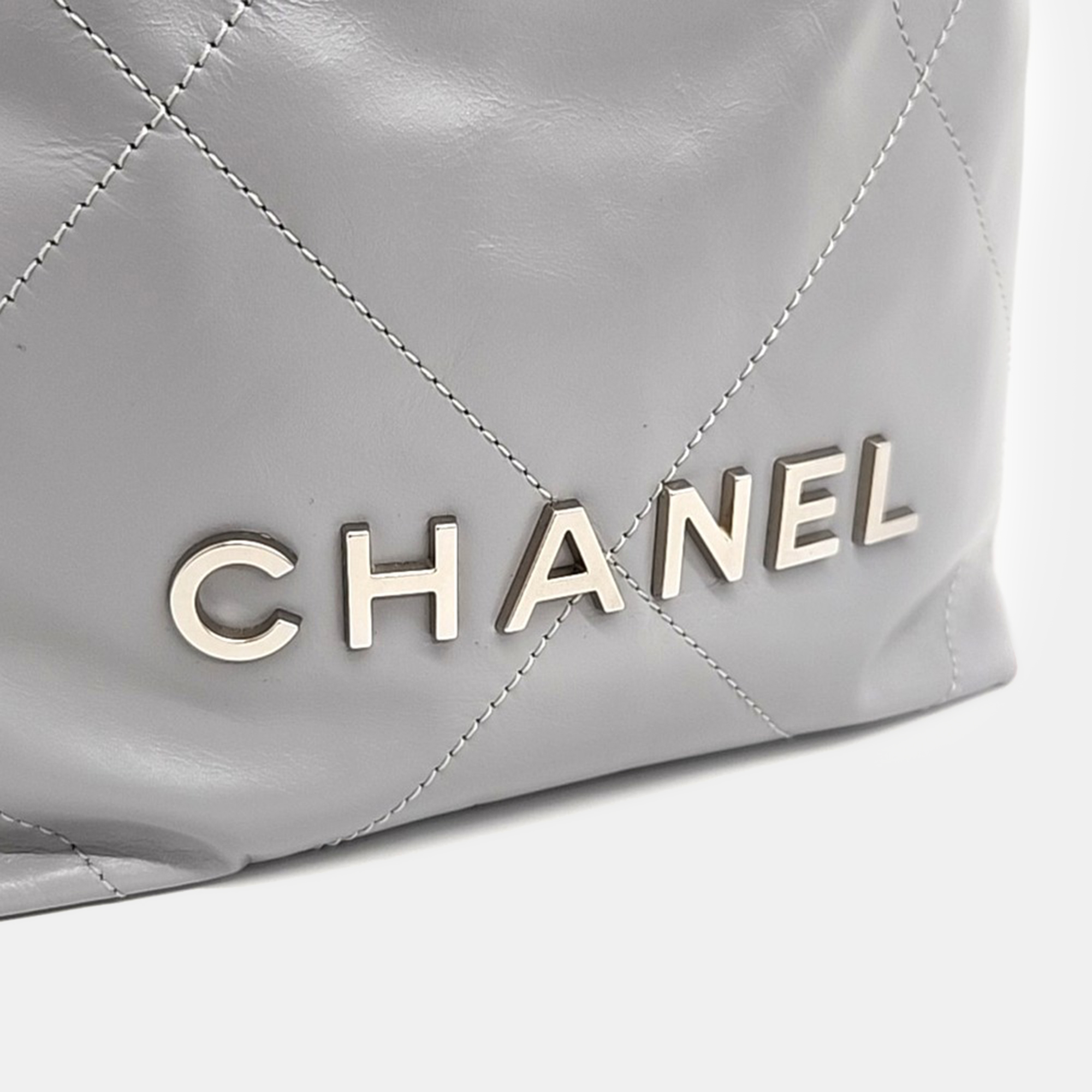 Chanel 22 Mini Bag 