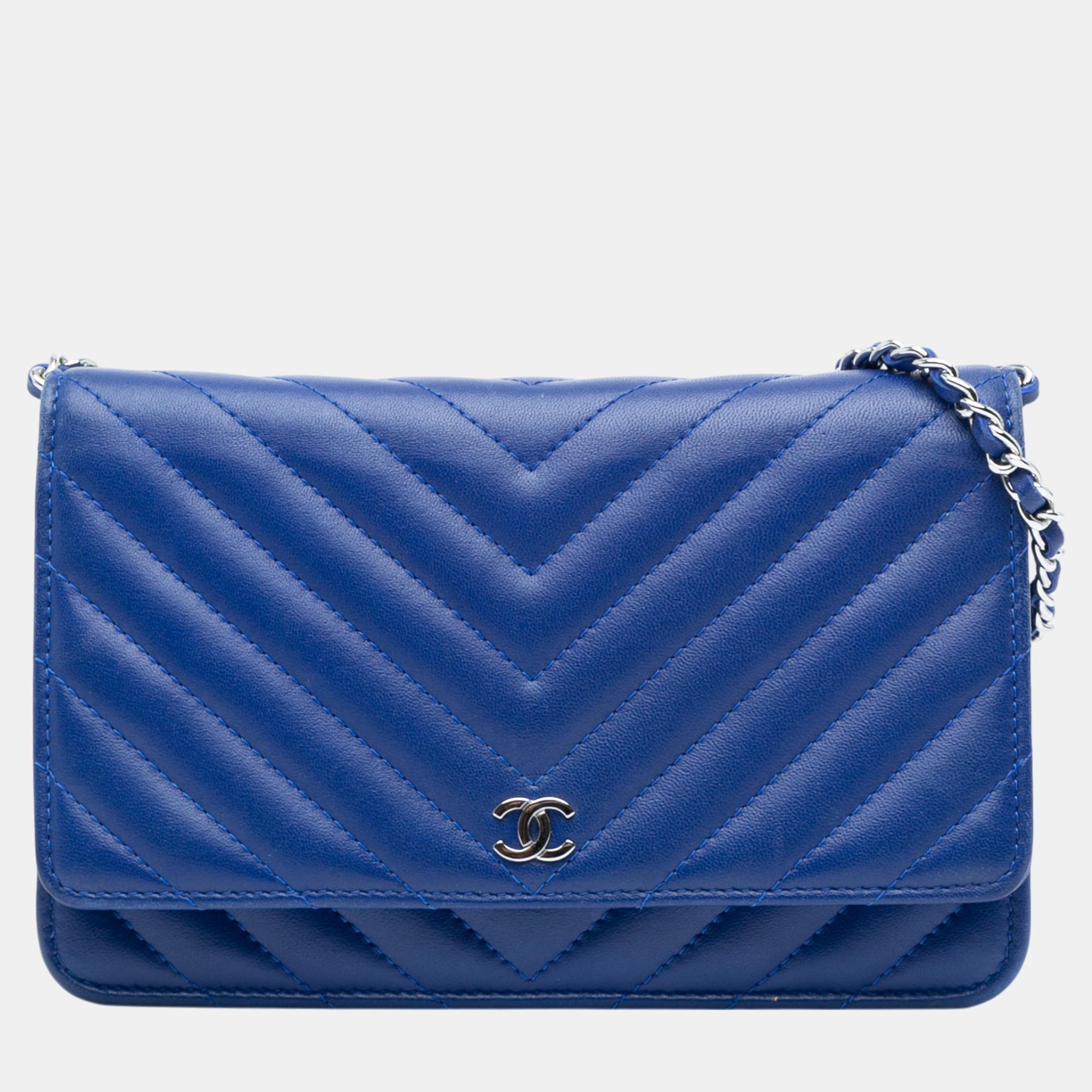 

Chanel Blue Lambskin Chevron Trendy Wallet On Chain