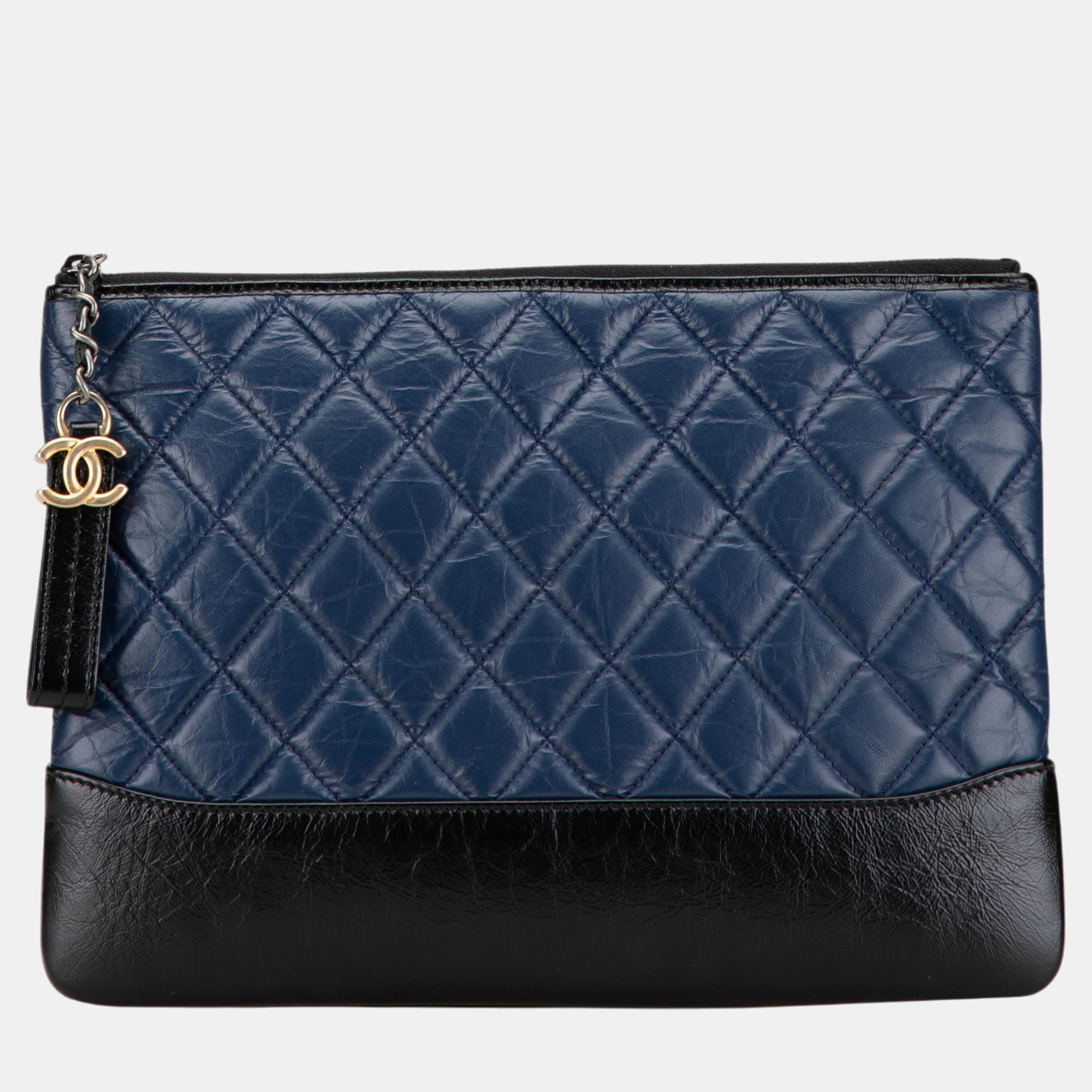 

Chanel Black/Blue Medium Aged Calfskin Gabrielle O Case Clutch