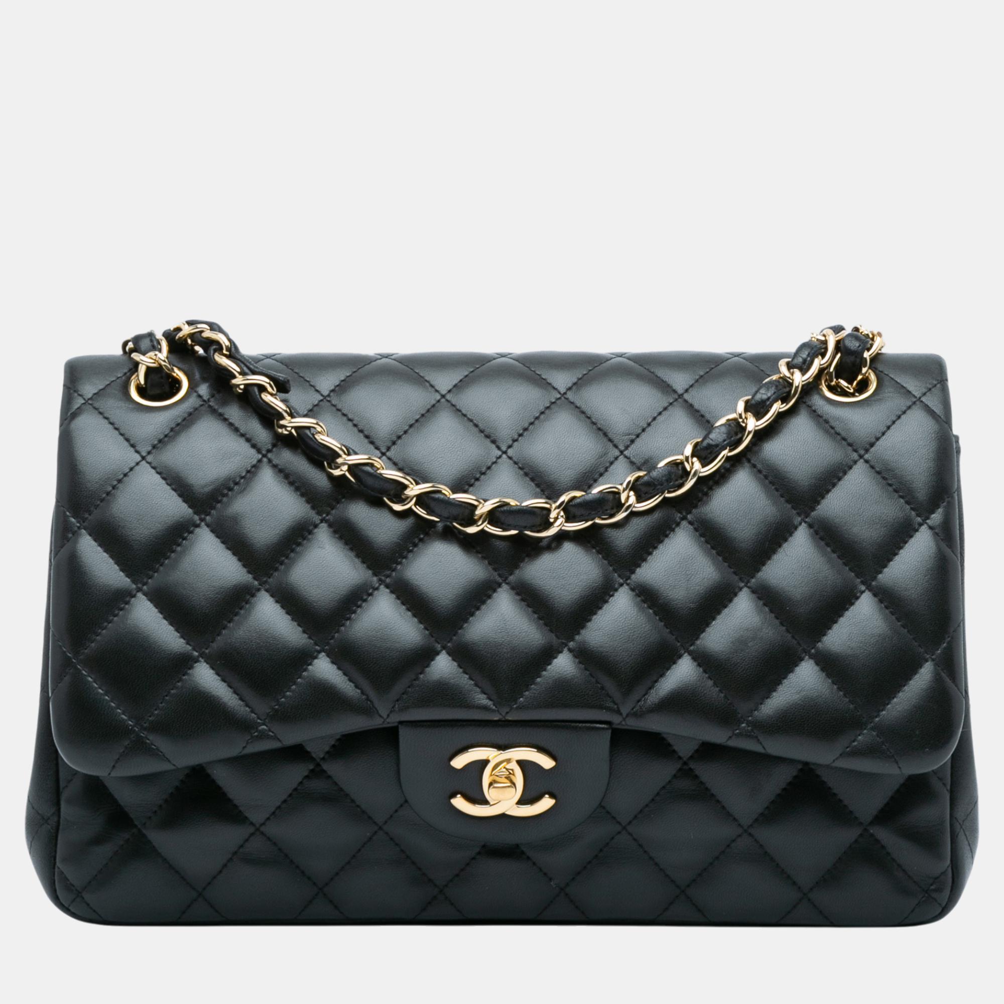 

Chanel Black Jumbo Classic Lambskin Double Flap