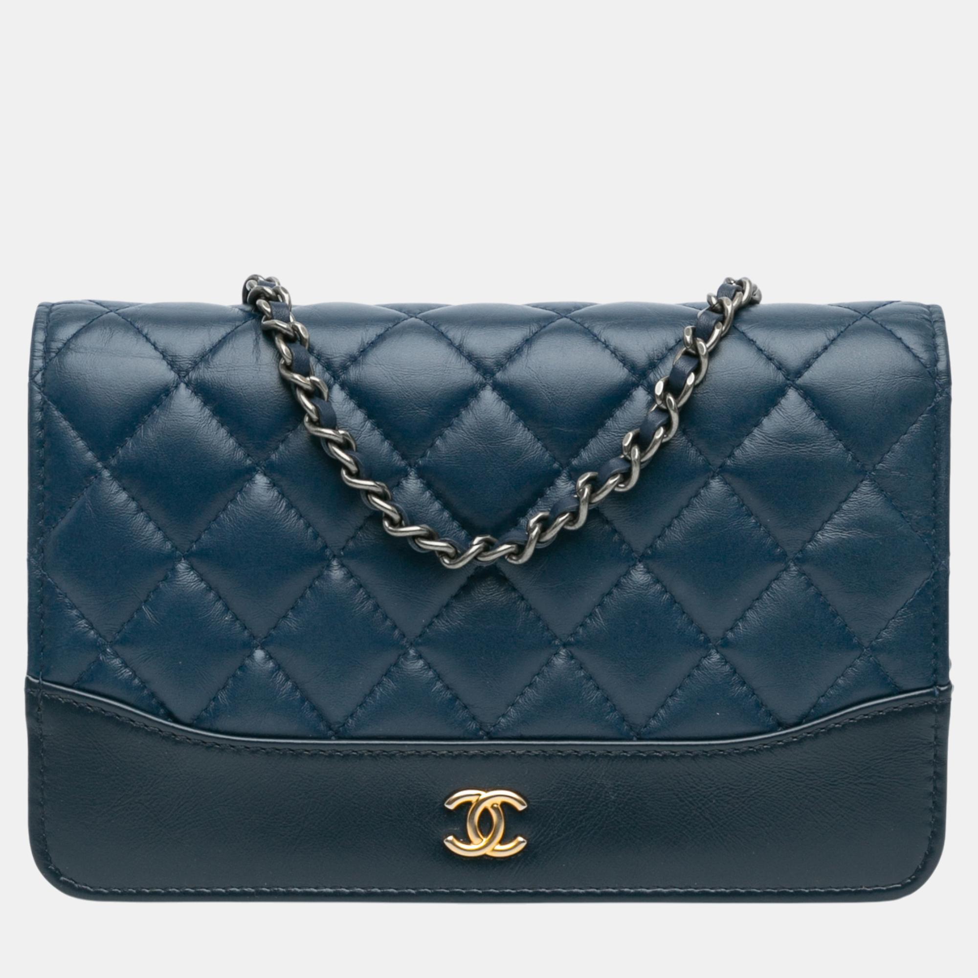 

Chanel Navy Blue Quilted Aged Calfskin Gabrielle Wallet On Chain