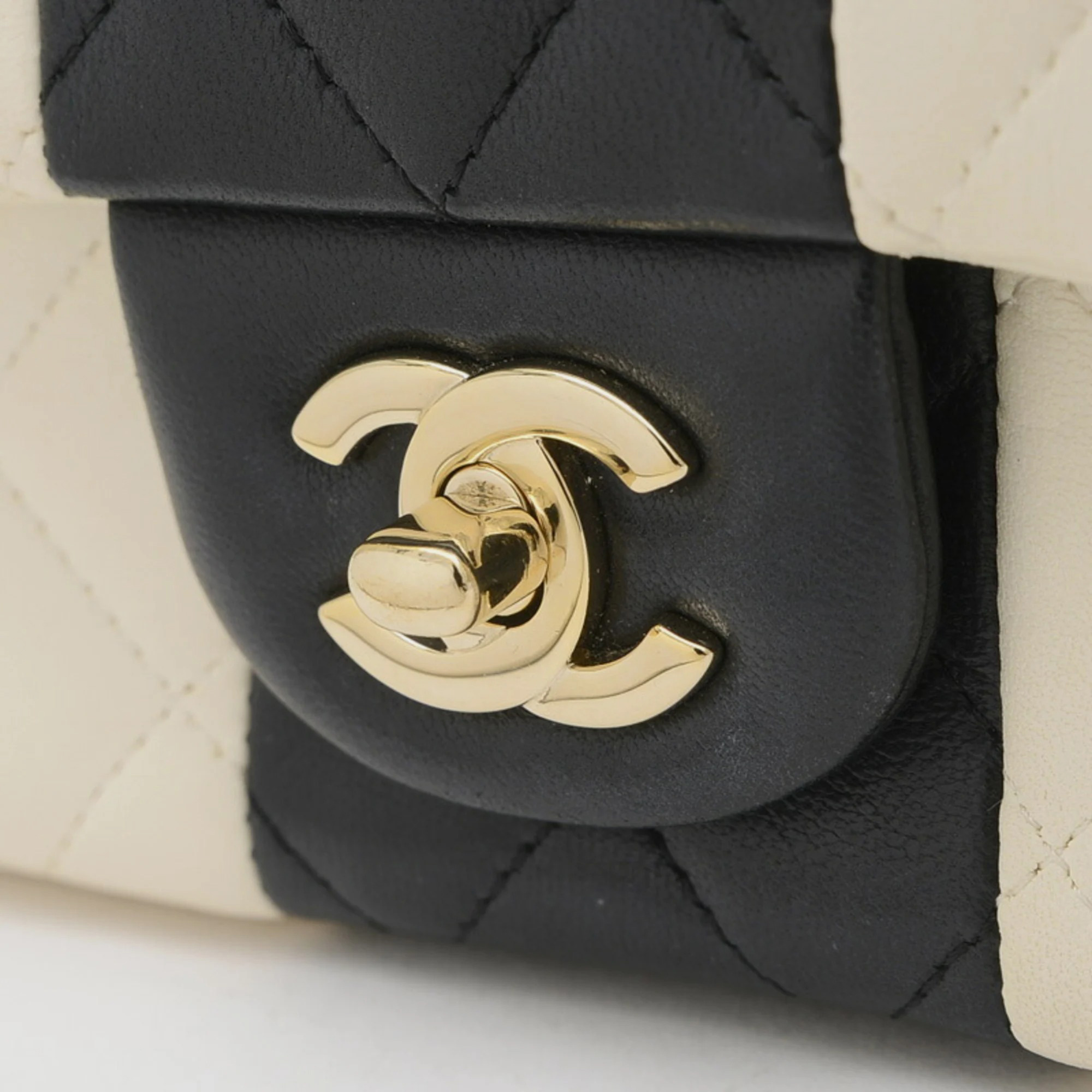 Chanel Bicolor White Black Leather Shoulder Bag 