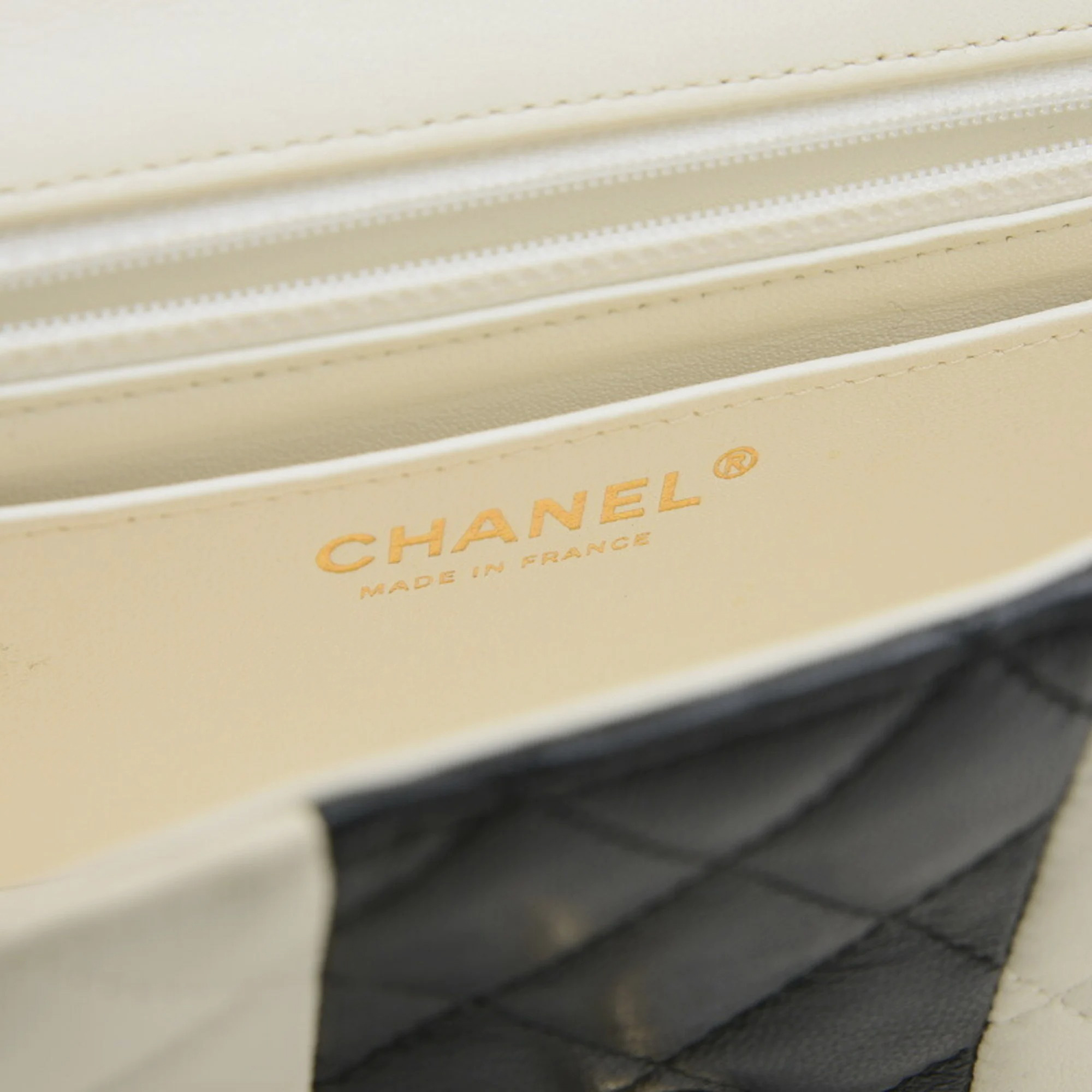 Chanel Bicolor White Black Leather Shoulder Bag 