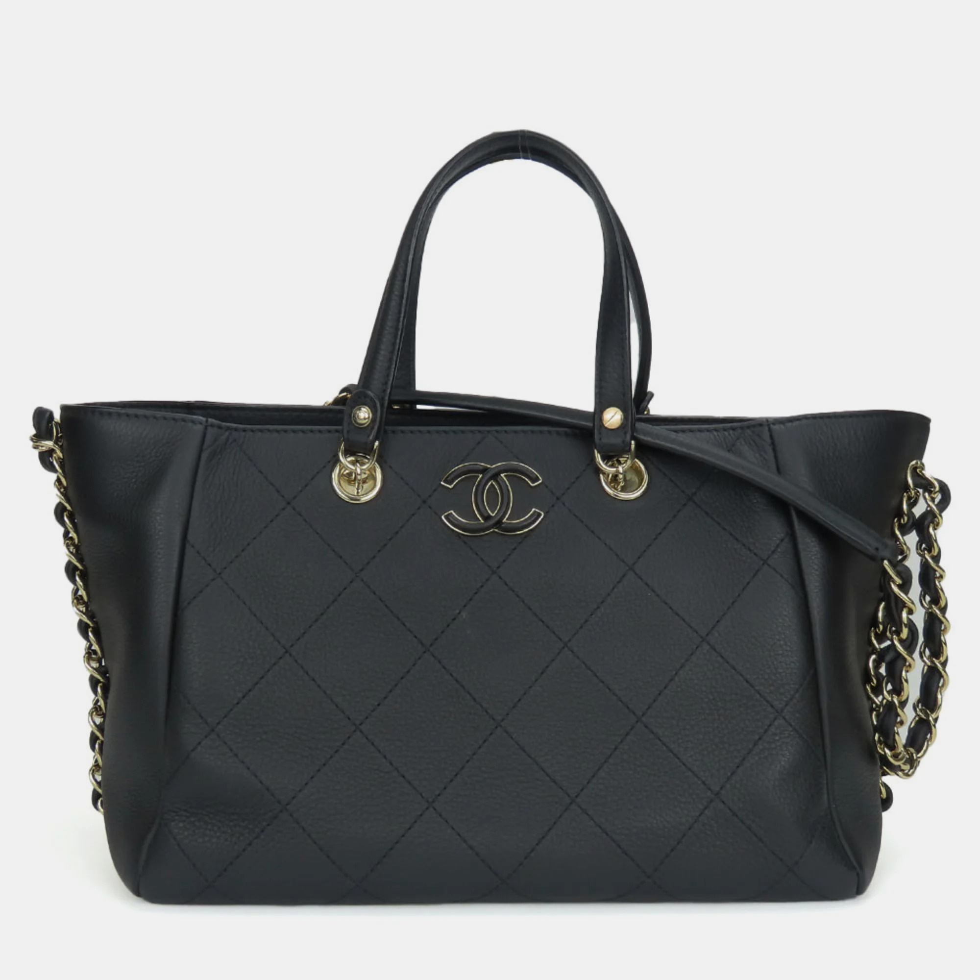 

Chanel Black Leather Chain Shoulder Bag