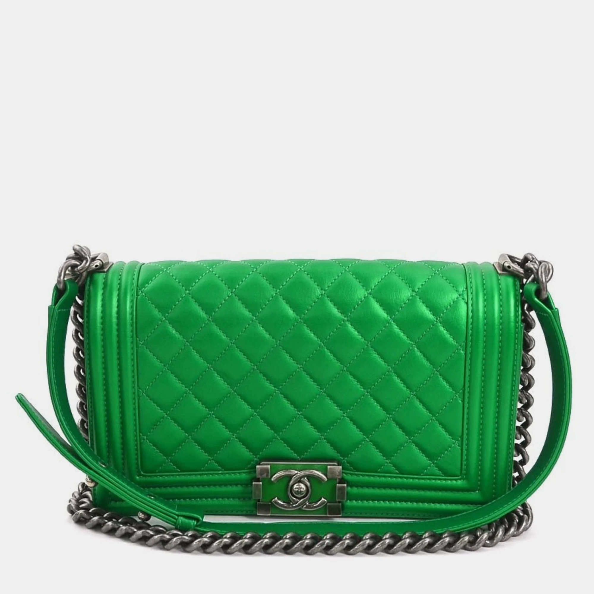 

Chanel Green Leather Boy Shoulder Bag