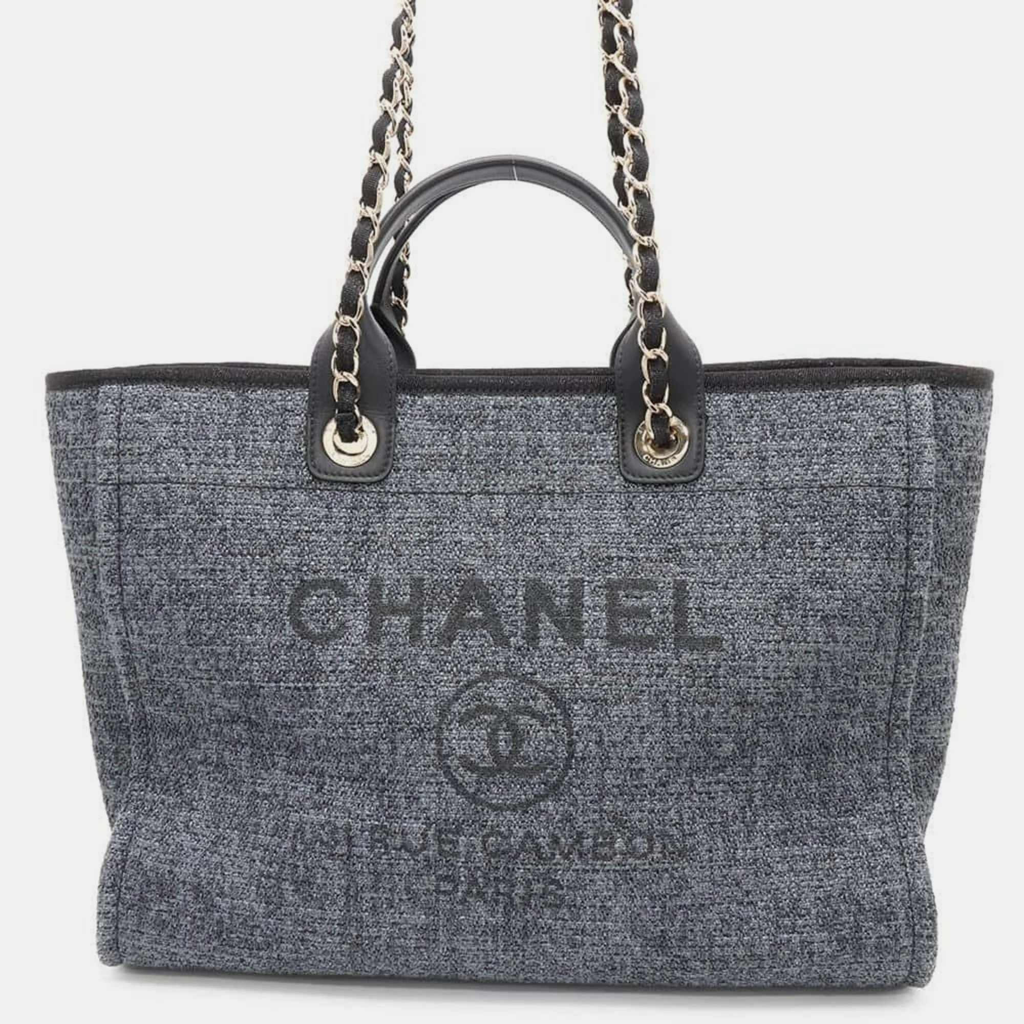 

Chanel Black Navy Straw Leather Deauville Tote Bag