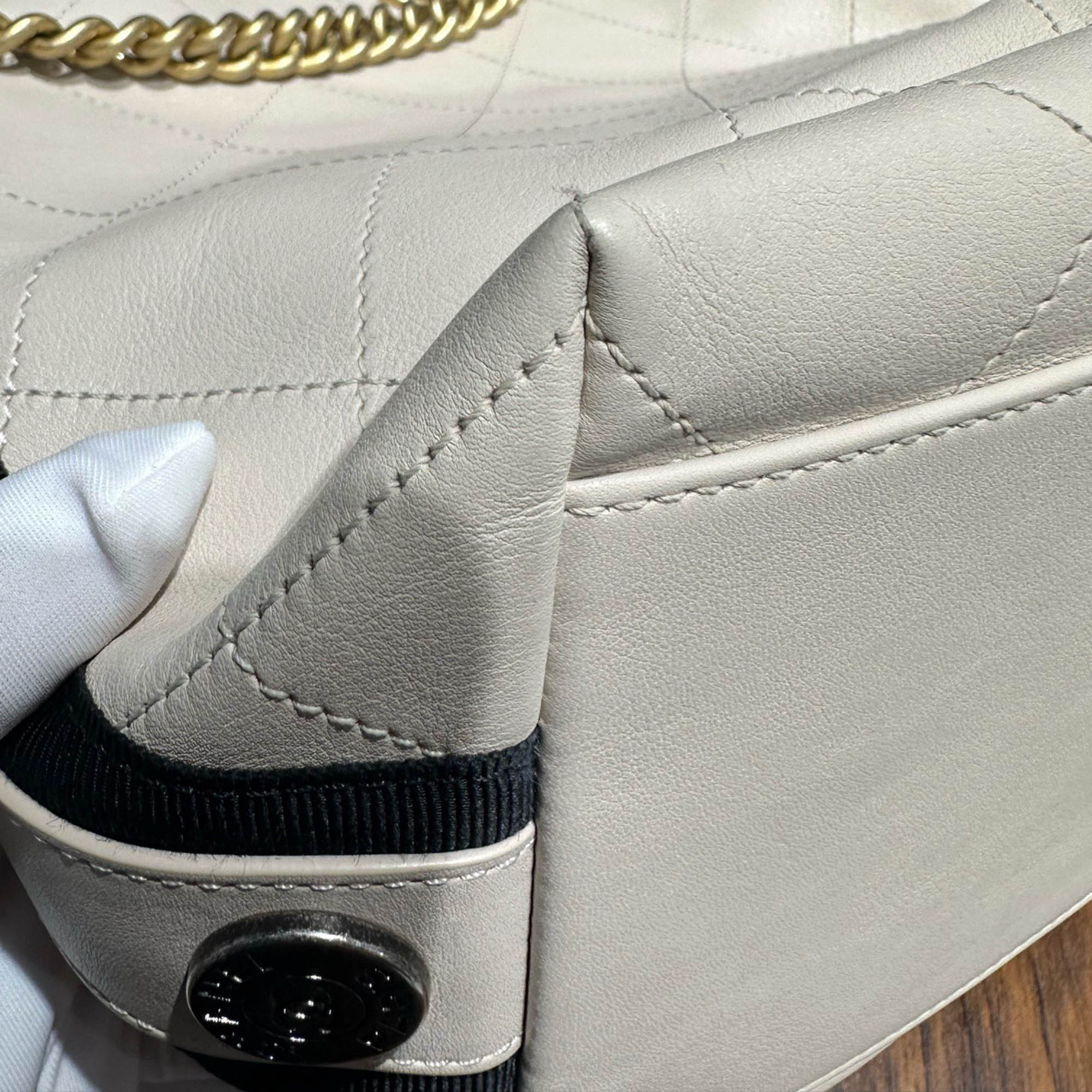 Chanel Cream Vintage Classic Hobo Badge Small Hippie Bag 