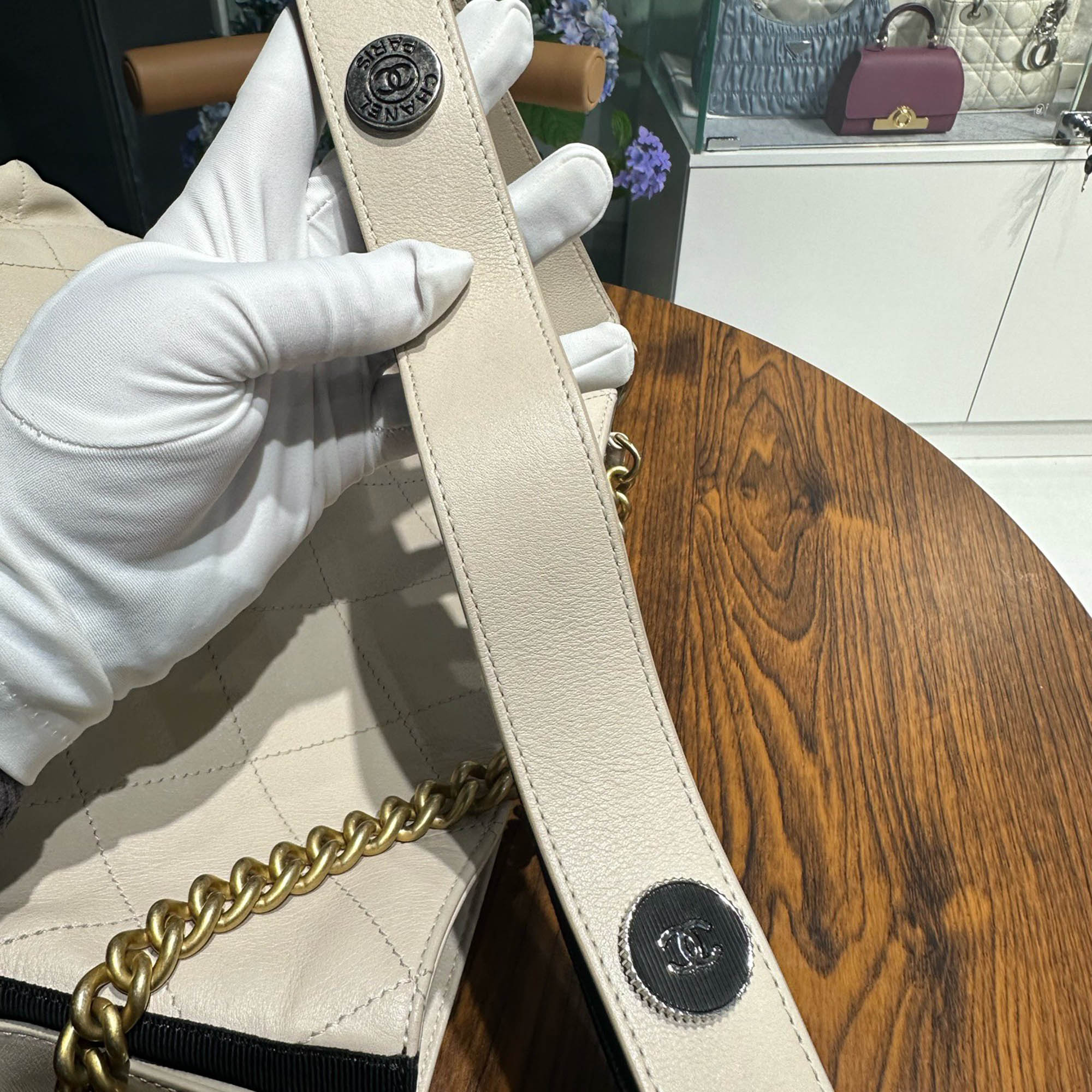 Chanel Cream Vintage Classic Hobo Badge Small Hippie Bag 