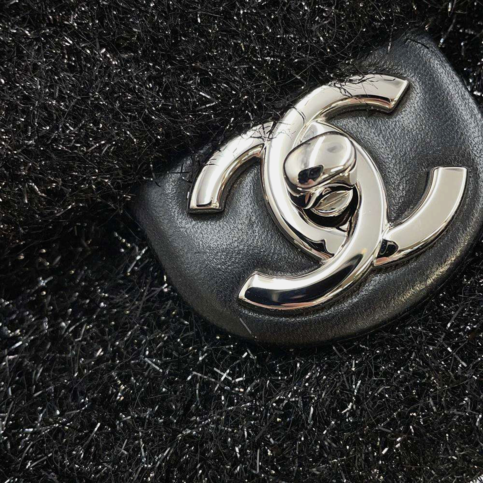 Chanel Matelasse Chain Pool Toe Glitter Black Lambskin Mix Fiber Size 25 Shoulder Bag 