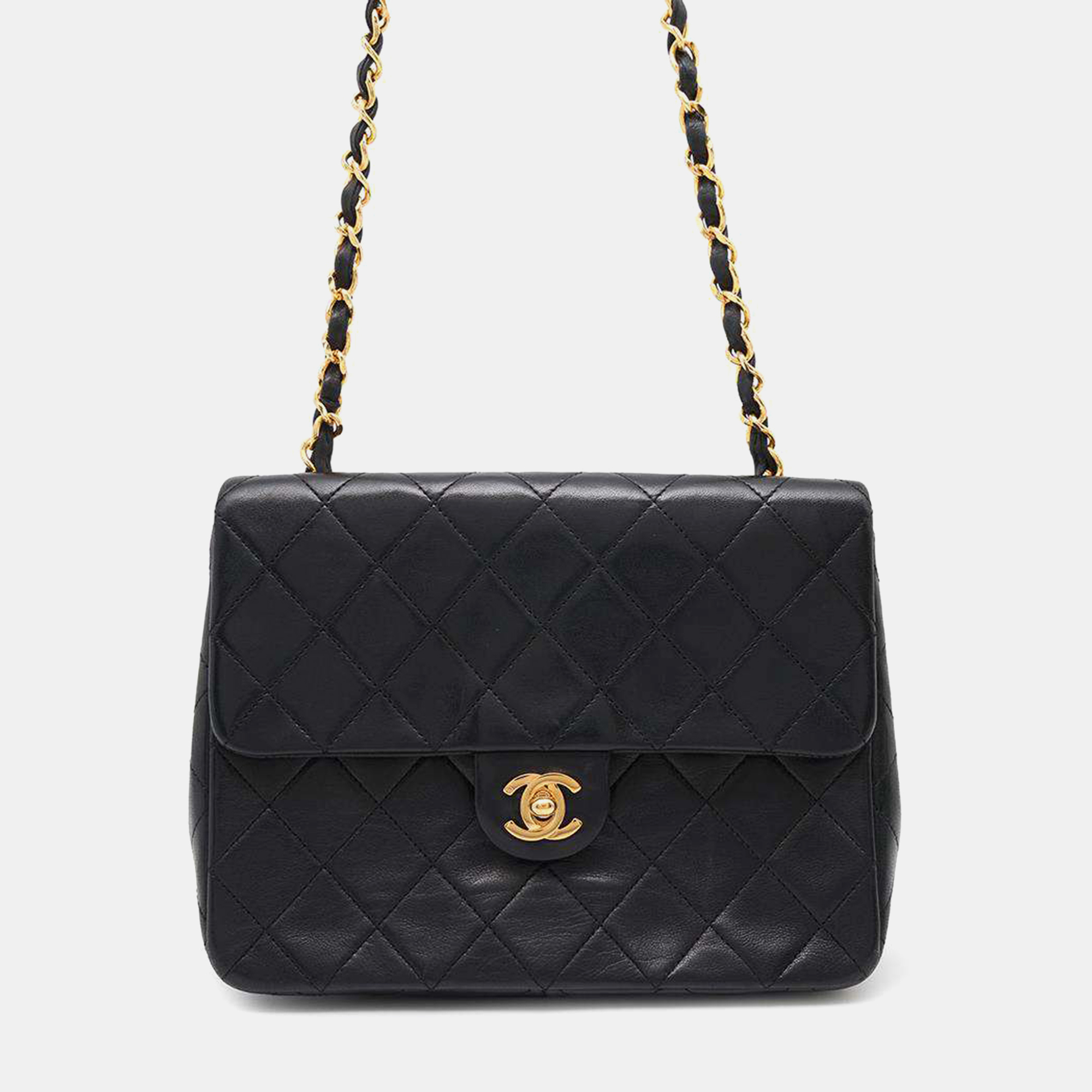 

Chanel Matelasse Single Flap Chain shoulder Bag Black Lambskin Size