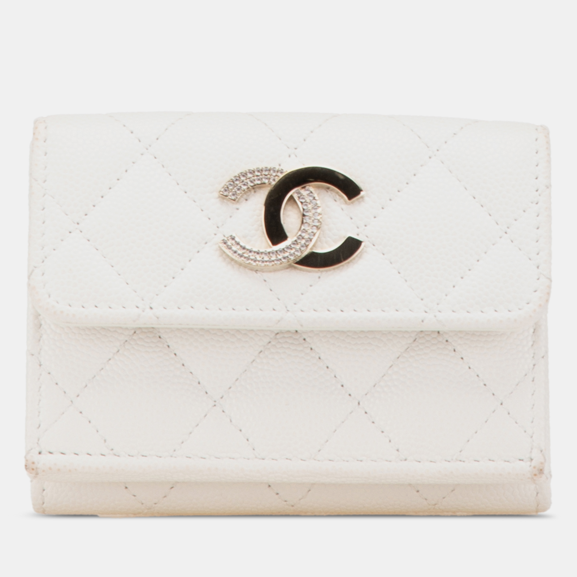 

Chanel White CC Quilted Caviar Trifold Wallet