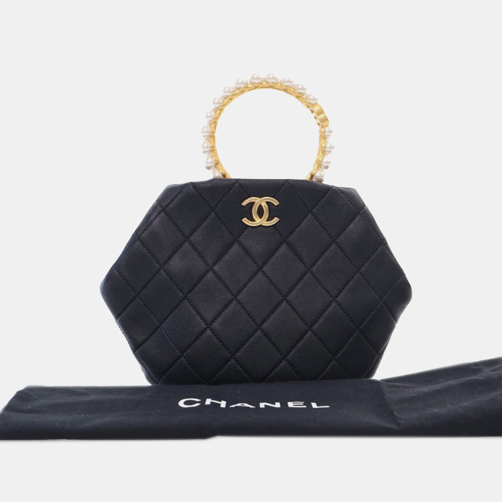 Chanel Cream Quilted Calfskin Pearl Crown Handle Clutch Bag 
