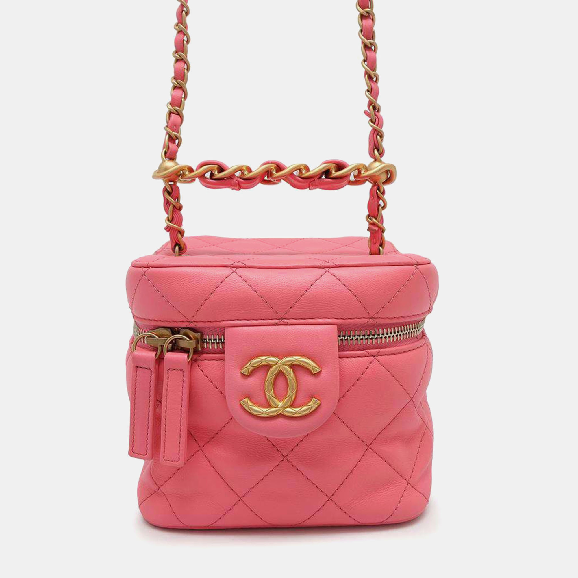 

Chanel Pink Calf Leather Matelasse Chain Shoulder Vanity Bag