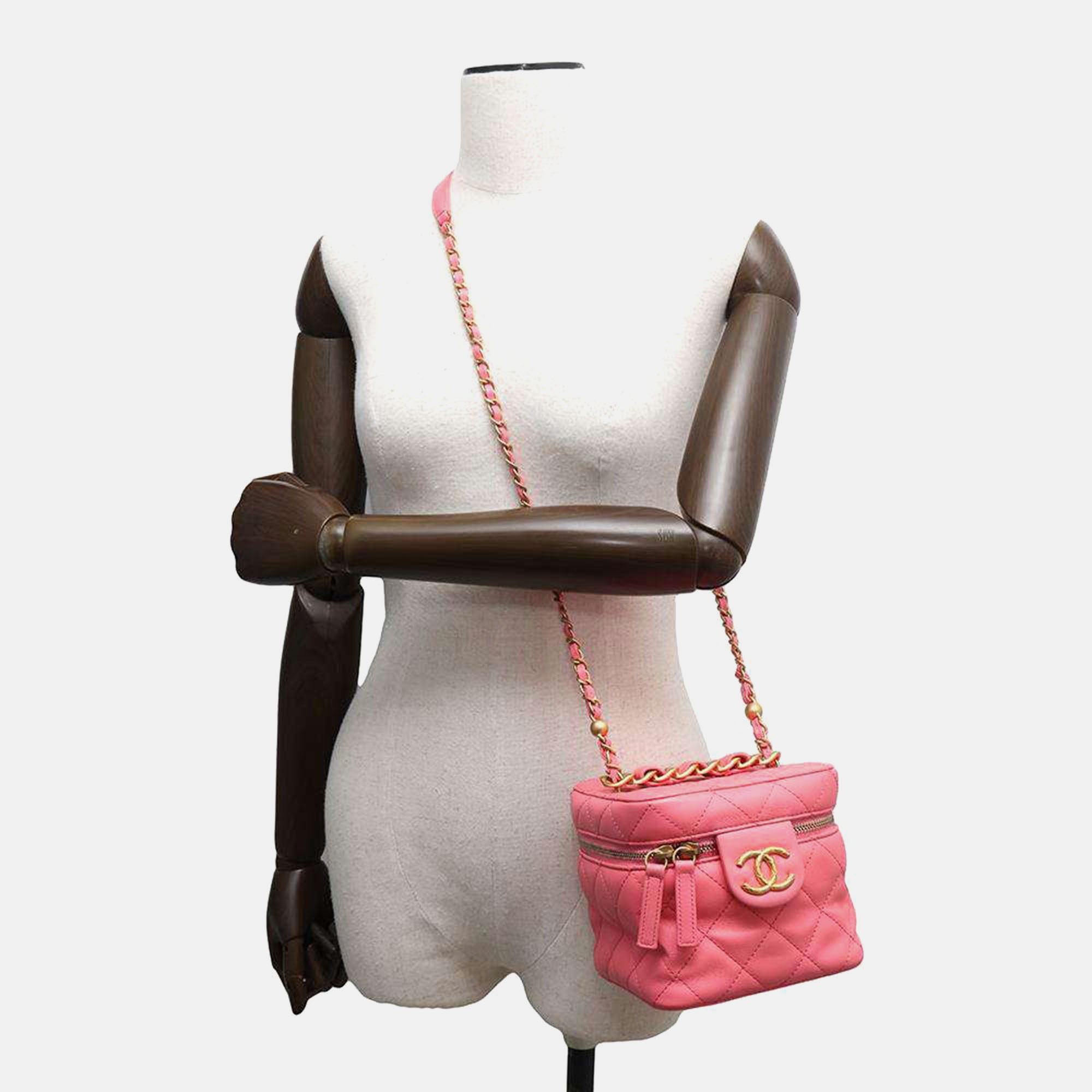 Chanel Pink Calf Leather Matelasse Chain Shoulder Vanity Bag 