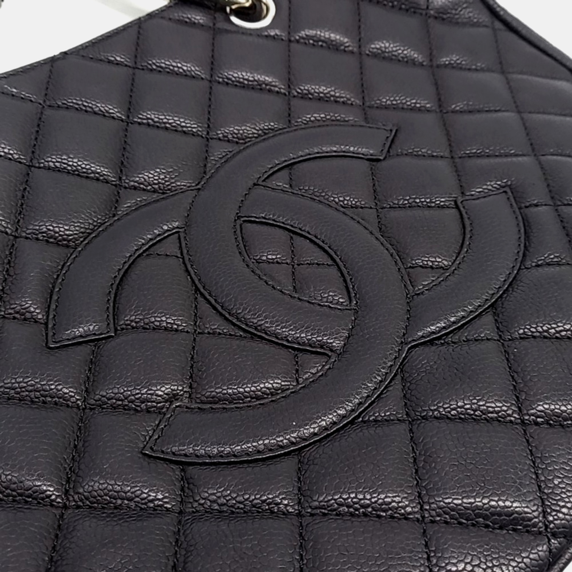 Chanel Black Leather Grand Shopping bag 
