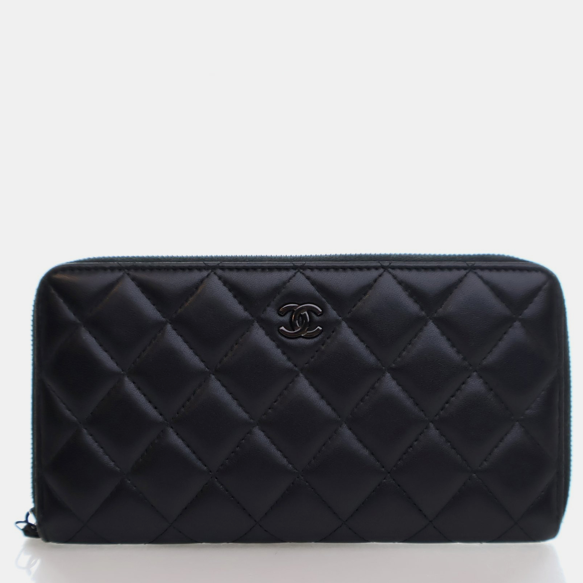 

Chanel Lambskin So Black Zip Around Wallet