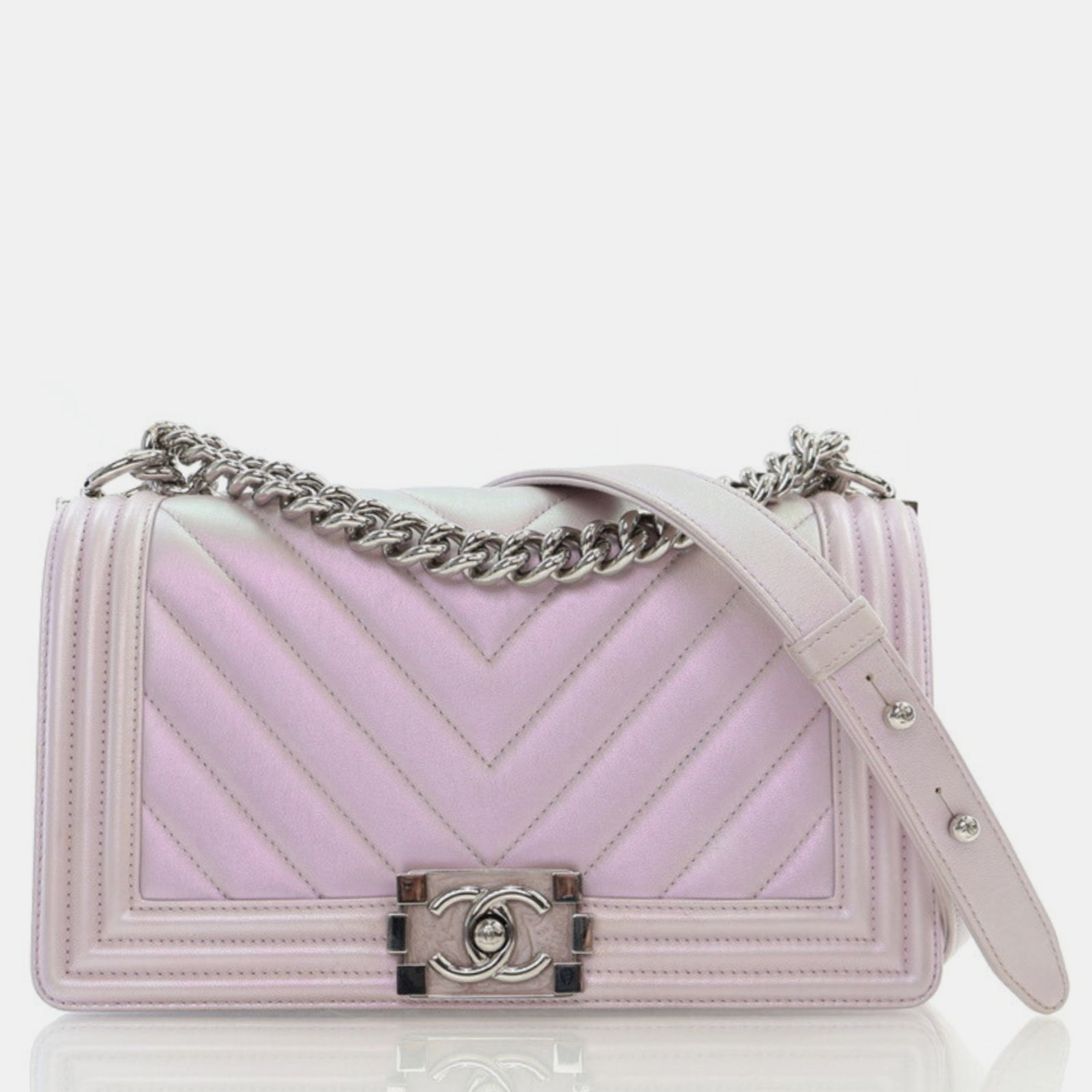 

Chanel Medium Purple Iridescent Calfskin Chevron Boy Bag