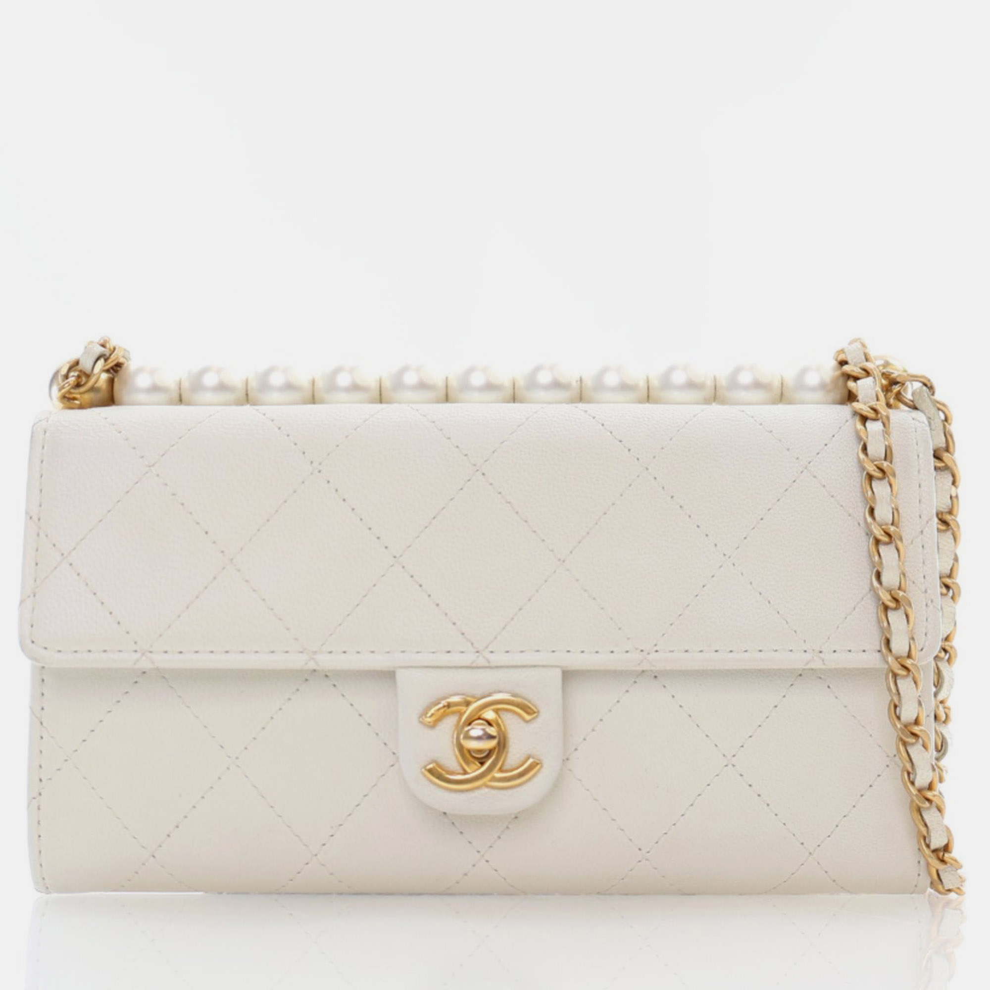 

Chanel White Goatskin Chic Pearls Wallet on Chain (WOC)