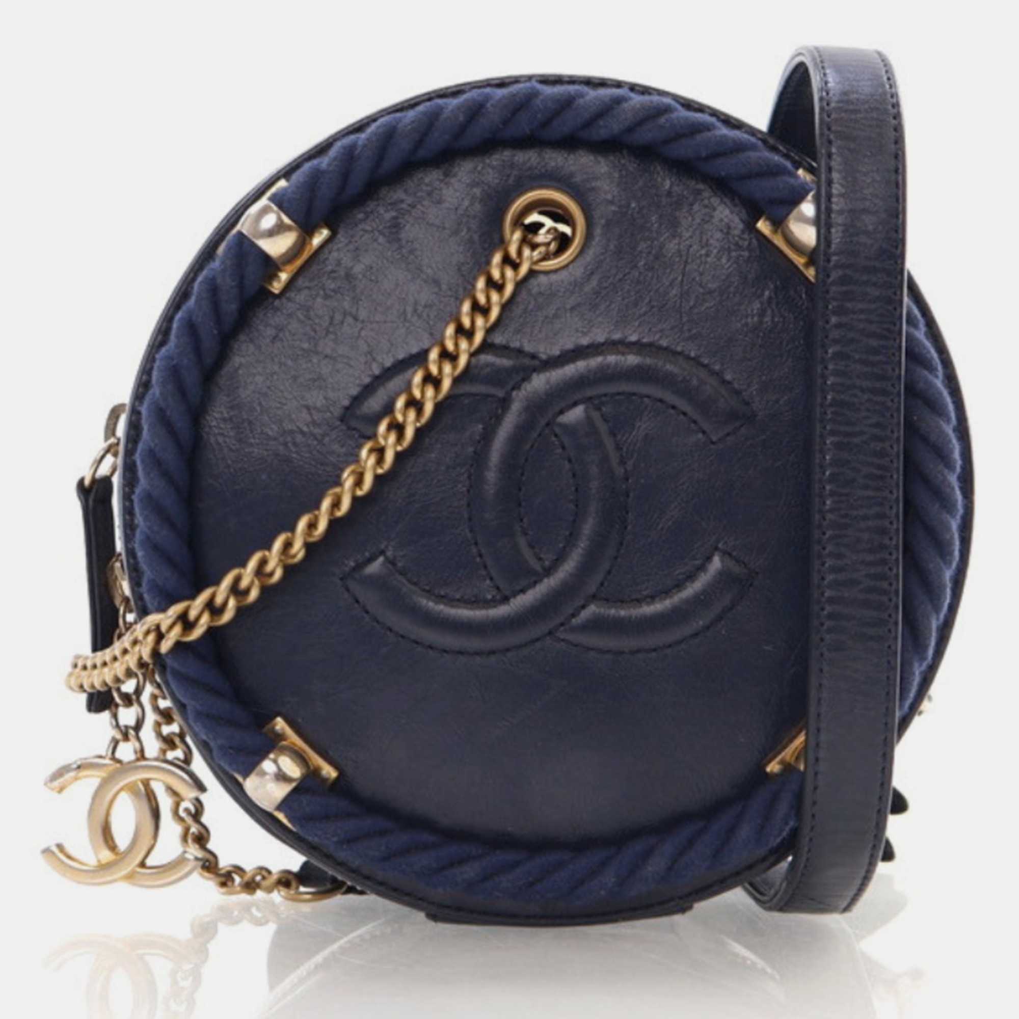 

Chanel Blue Calfskin En Vogue Round Bag