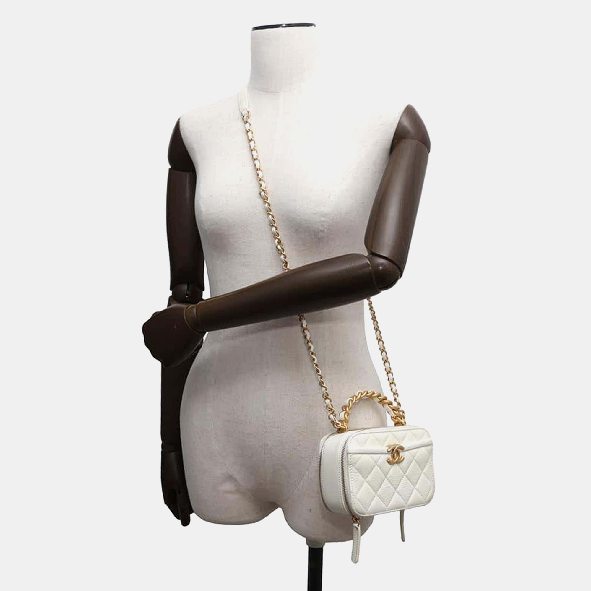 Chanel White Vintage Calf Leather Vanity Bag 