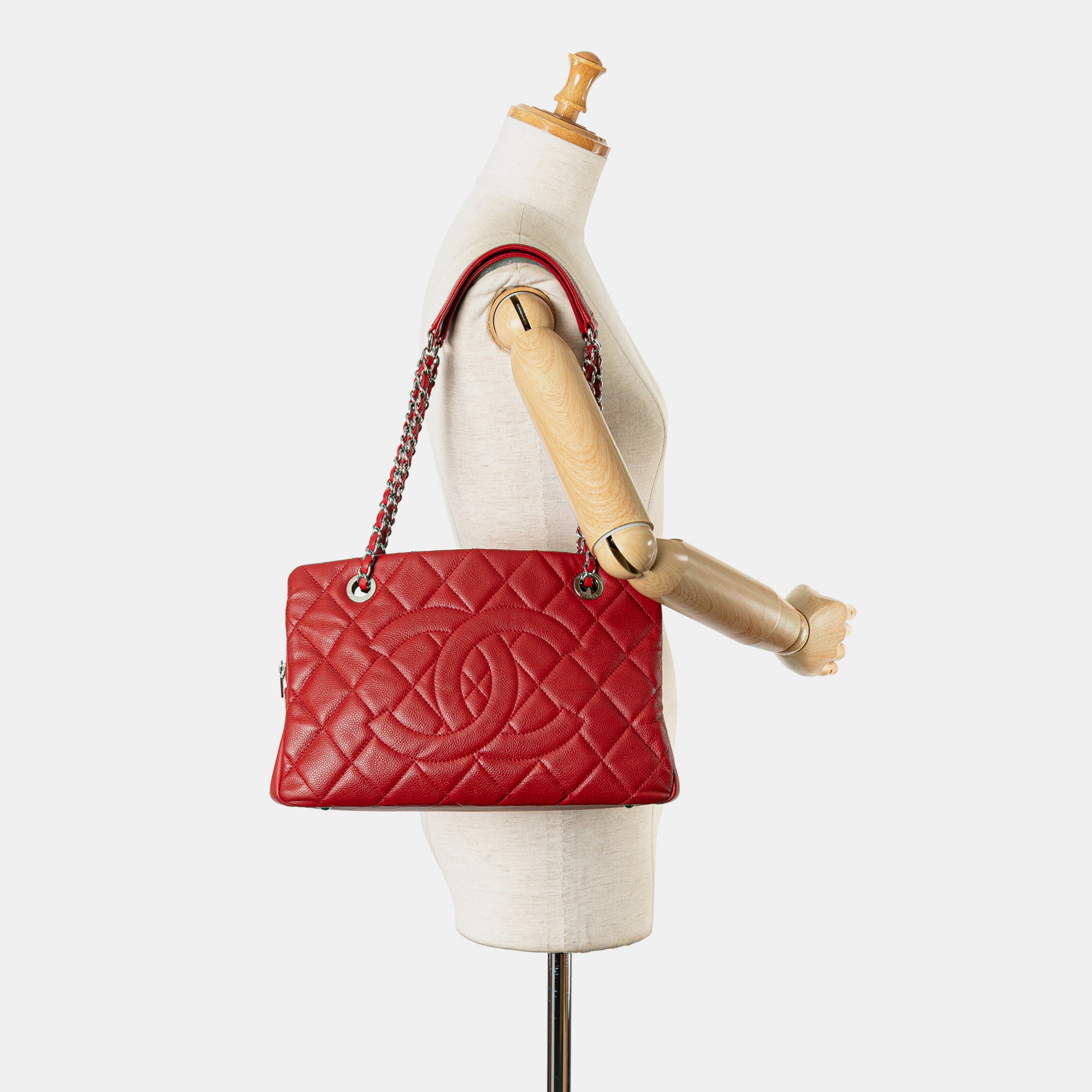 Chanel Red CC Petite Caviar Soft Tote Bag 