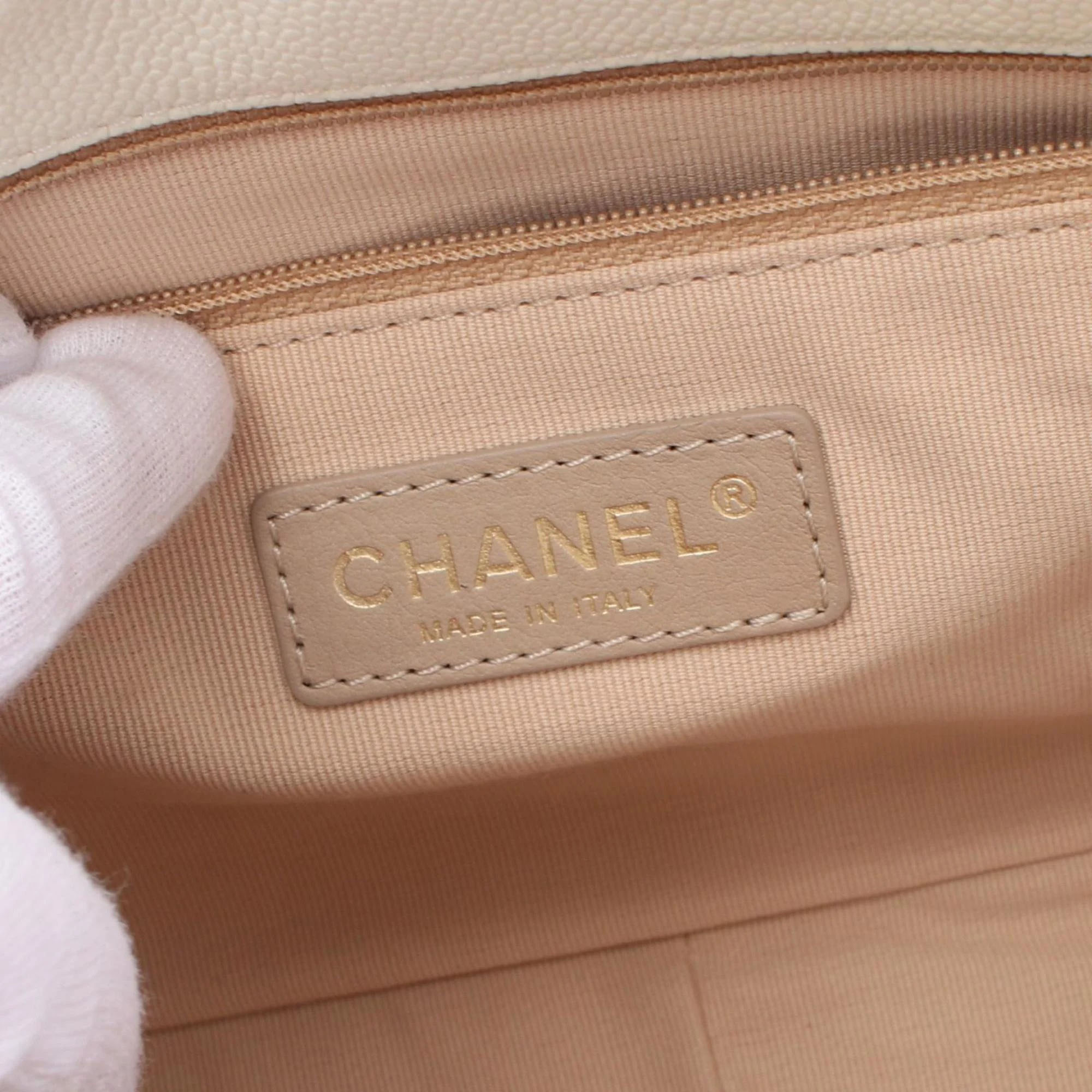 Chanel White Caviar Leather Shoulder Bag 