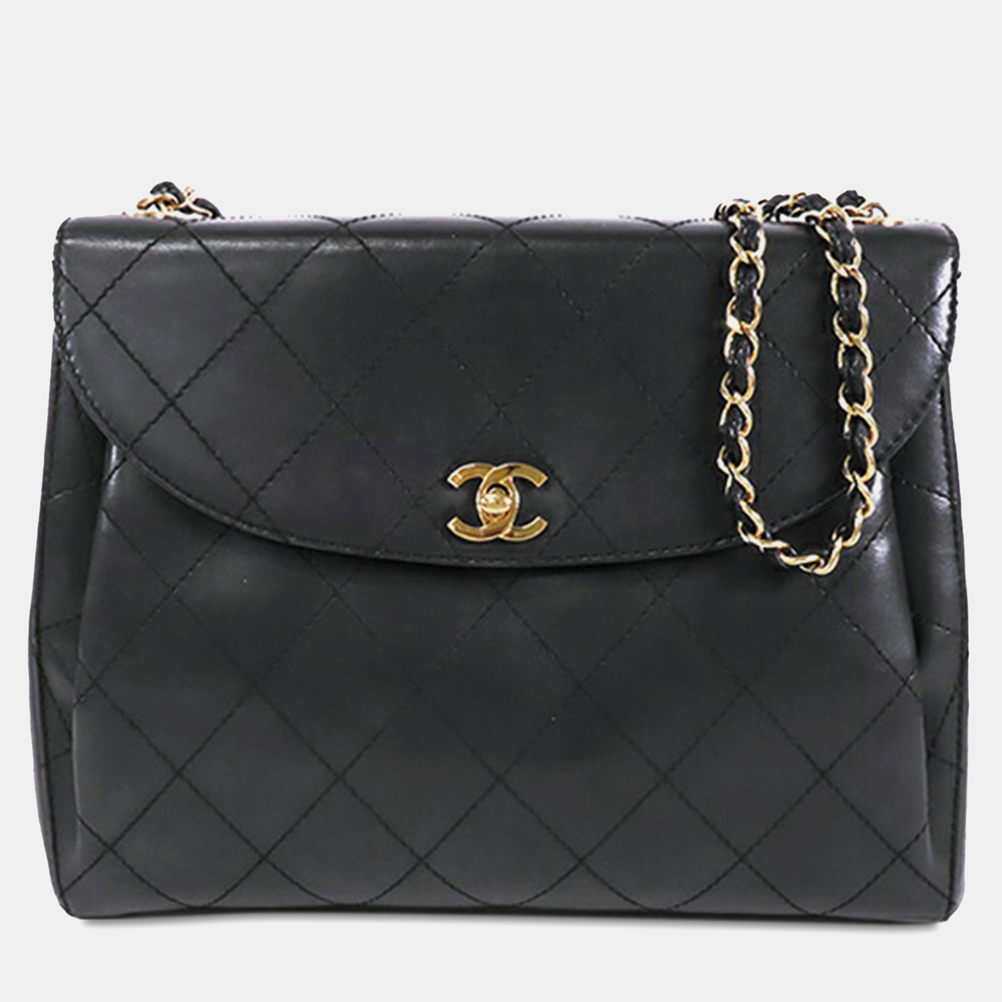 

Chanel Black Quilted Lambskin Round Flap Bag