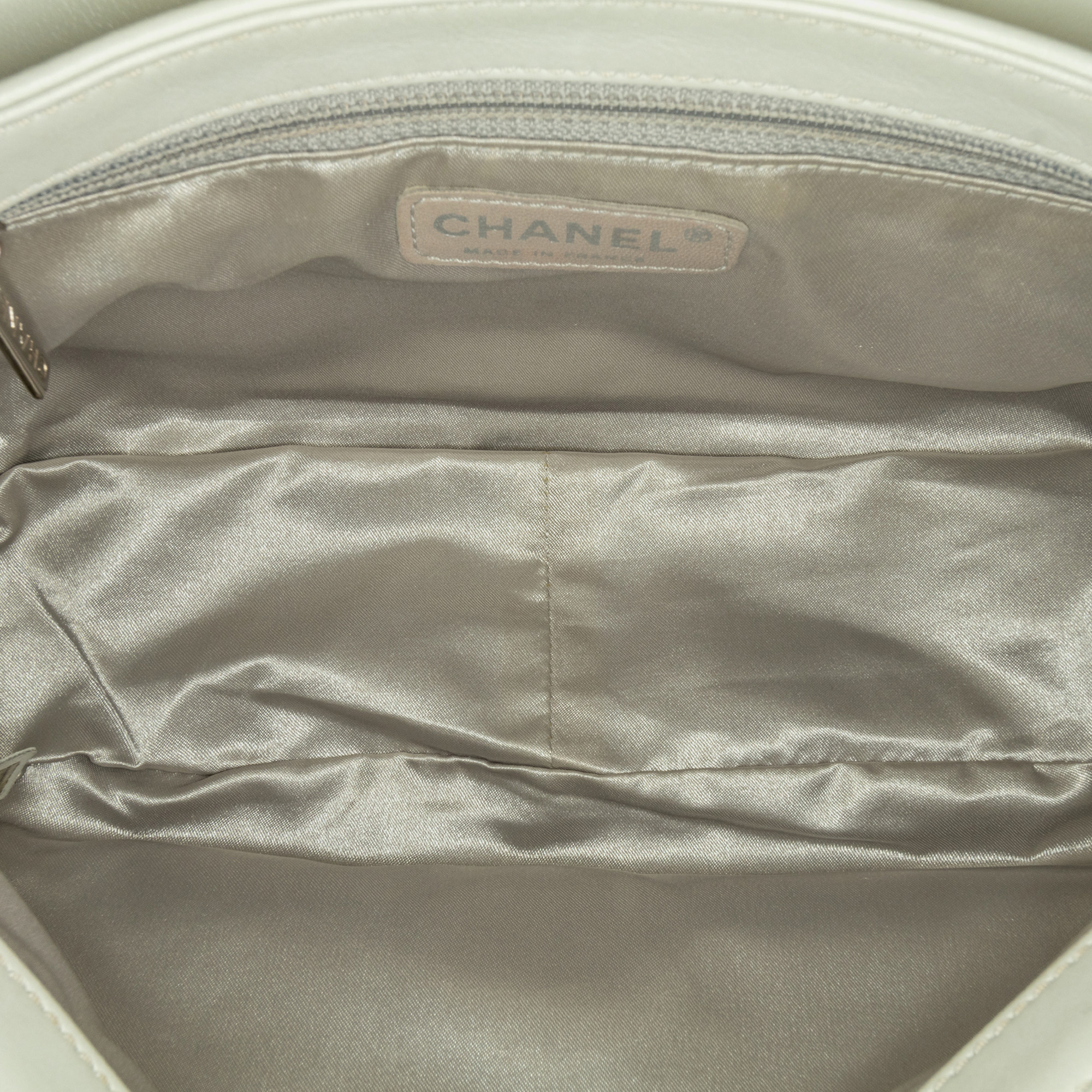 Chanel White Quilted Lambskin Enamel CC Flap Bag 