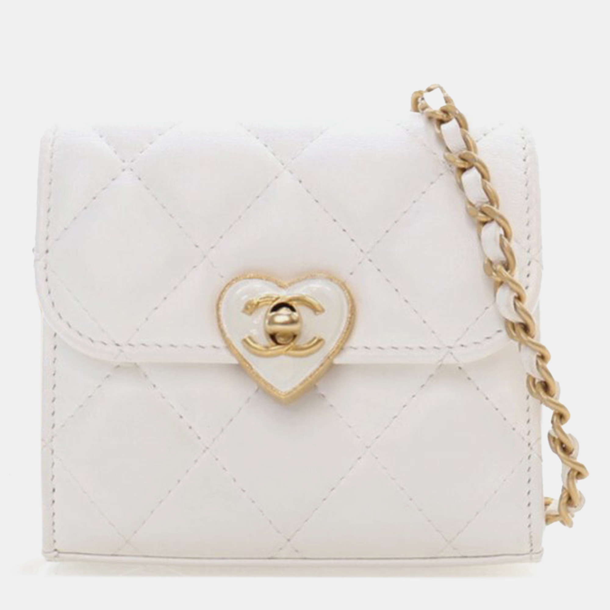 

Chanel White Mini Quilted Lambskin CC Enamel Heart Clutch With Chain