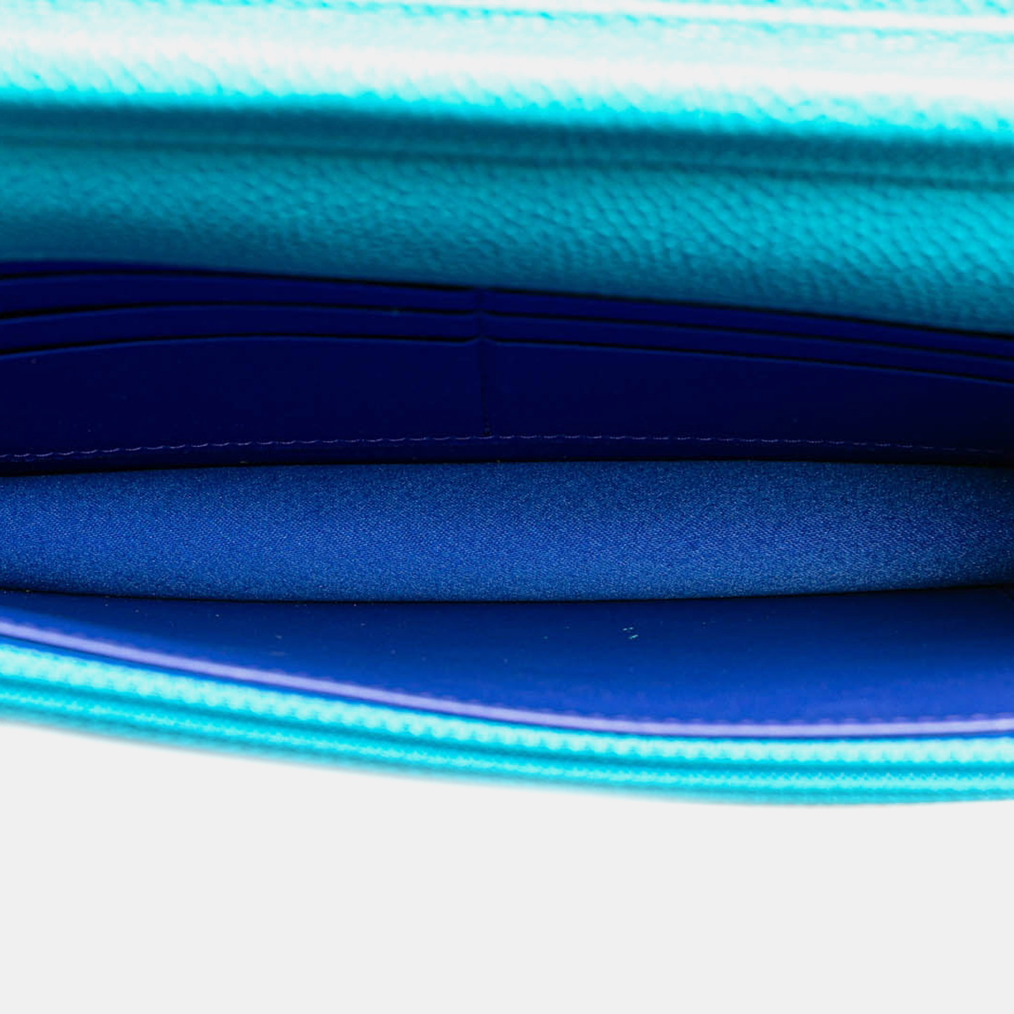 Chanel Blue Caviar Bicolor CC Wallet On Chain 