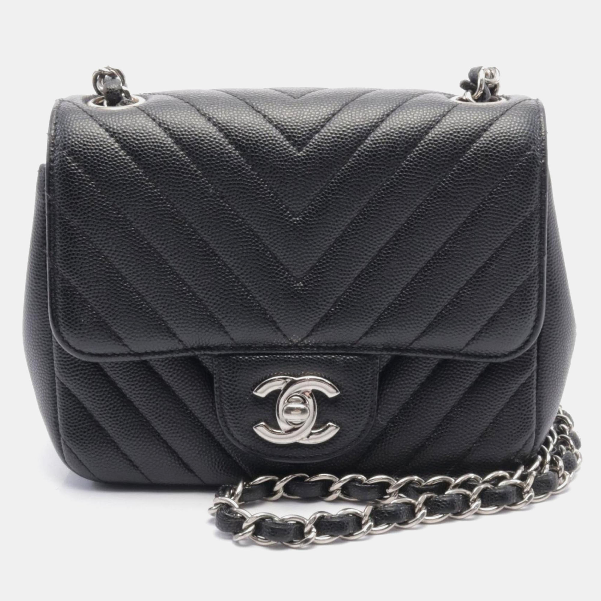 

Chanel Black Leather Chevron Flap Shoulder Bag